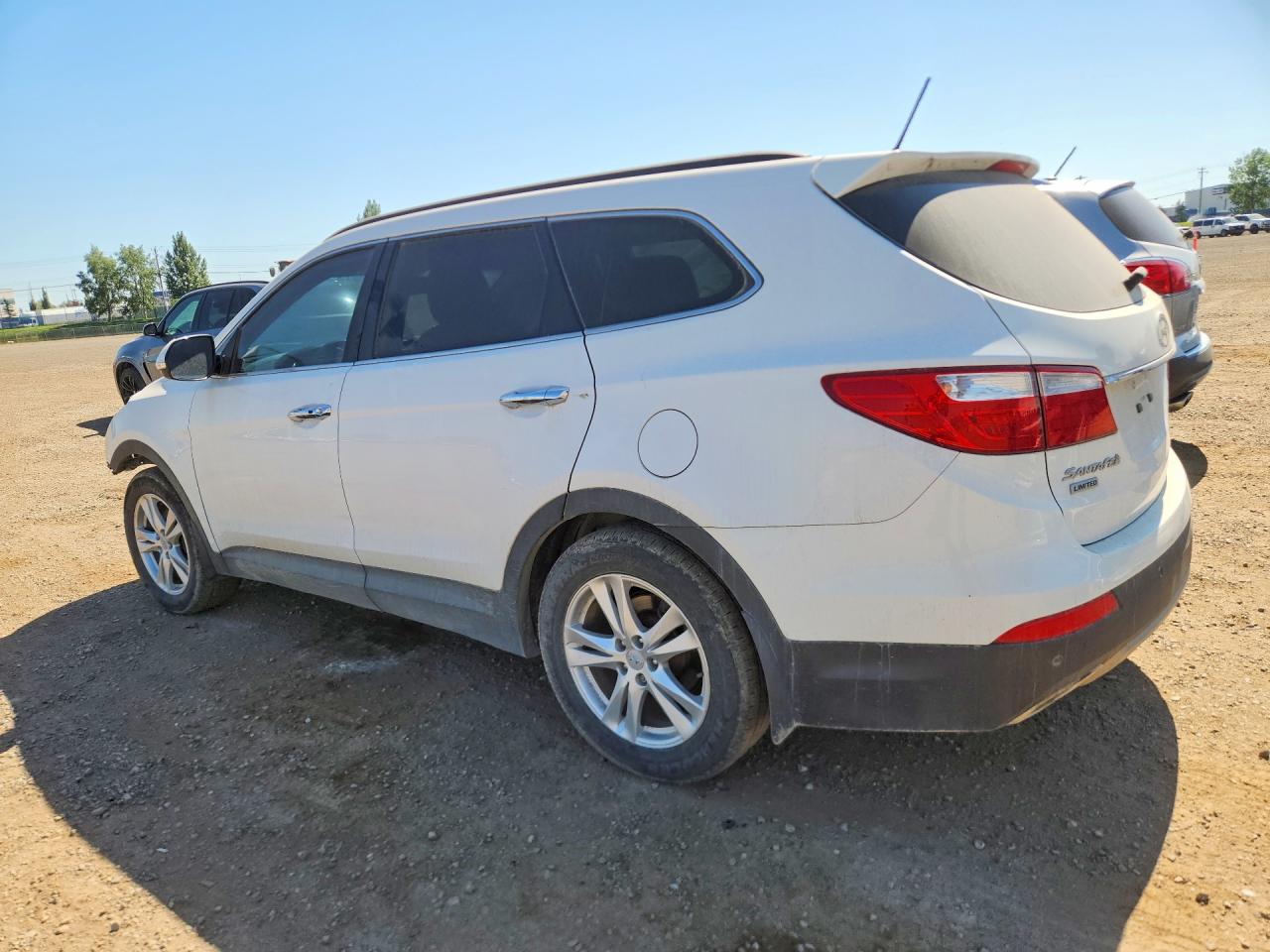 2015 Hyundai Santa Fe Gls White vin: KM8SNDHF2FU126481