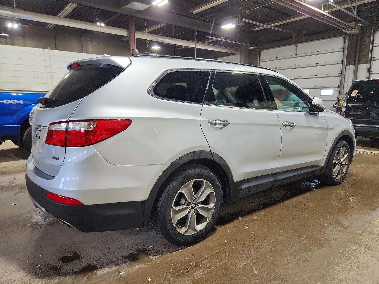 2014 Hyundai Santa Fe Gls Silver vin: KM8SNDHF3EU066256