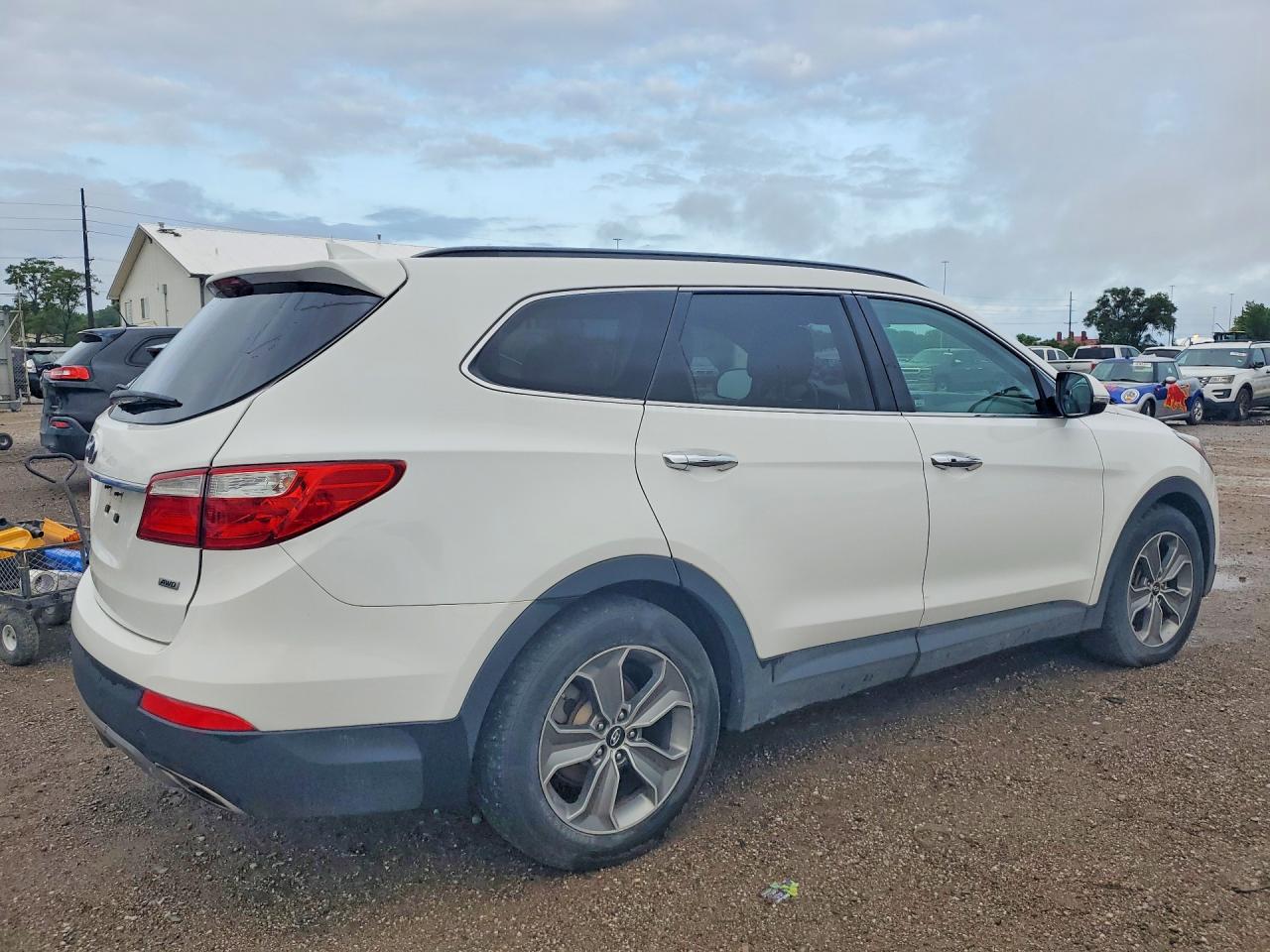 2014 Hyundai Santa Fe Gls Белый vin: KM8SNDHF4EU035551