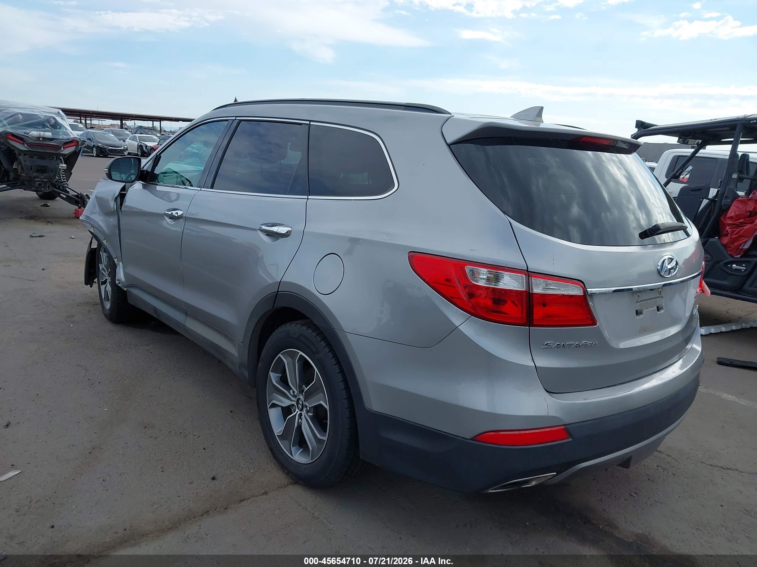 2014 Hyundai Santa Fe Limited Silver vin: KM8SNDHF5EU057610