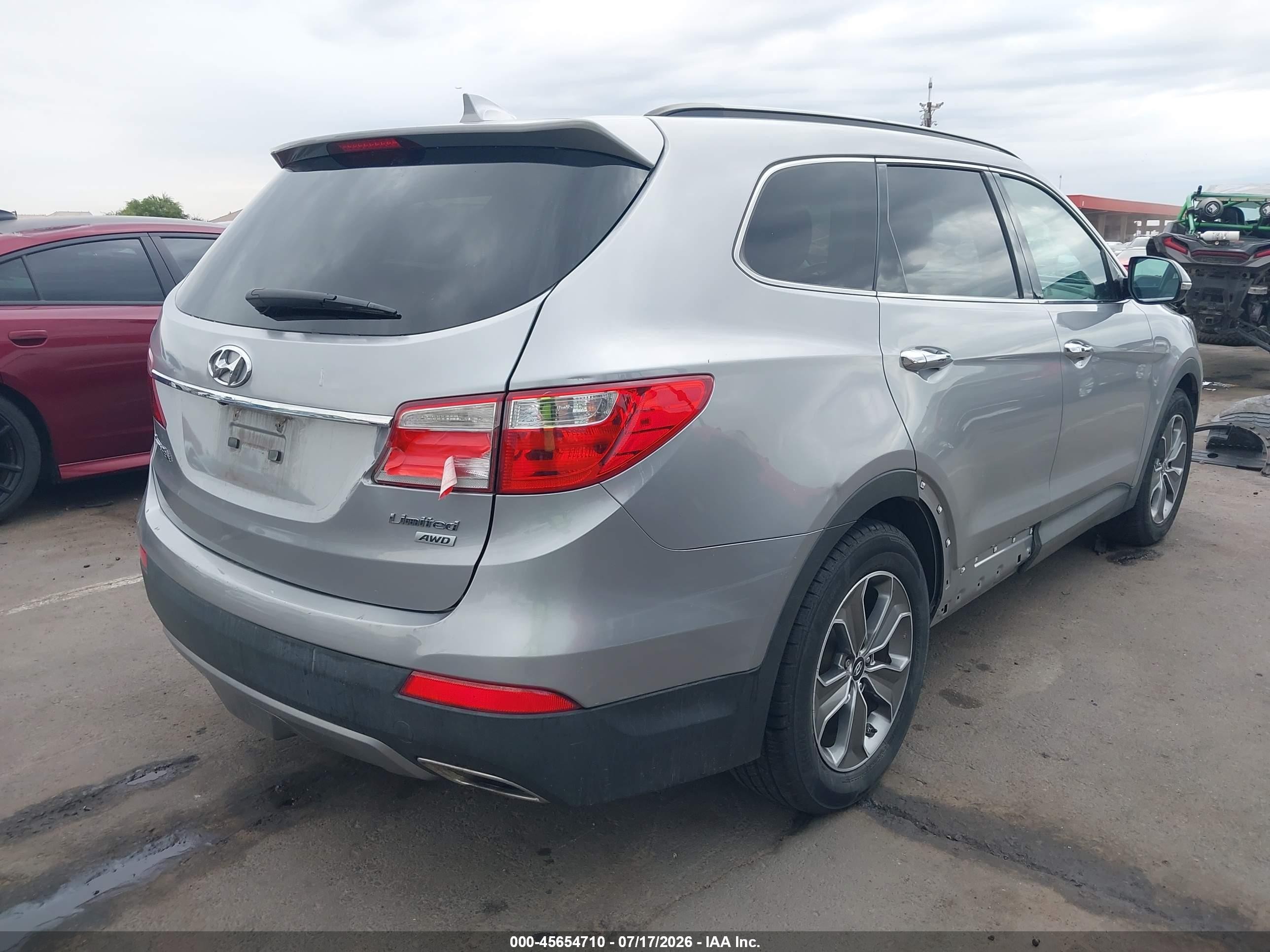 2014 Hyundai Santa Fe Limited Silver vin: KM8SNDHF5EU057610