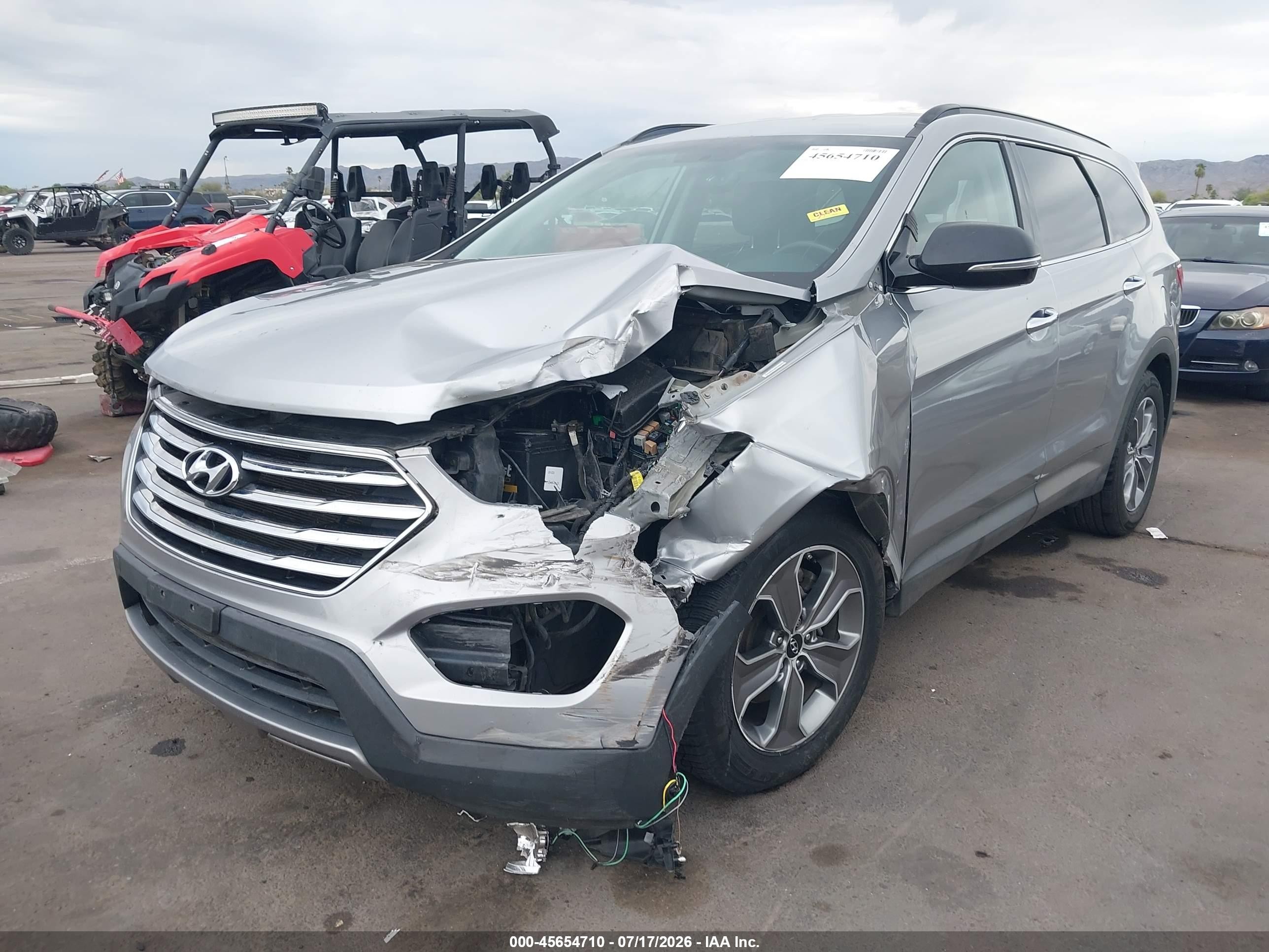 2014 Hyundai Santa Fe Limited Silver vin: KM8SNDHF5EU057610