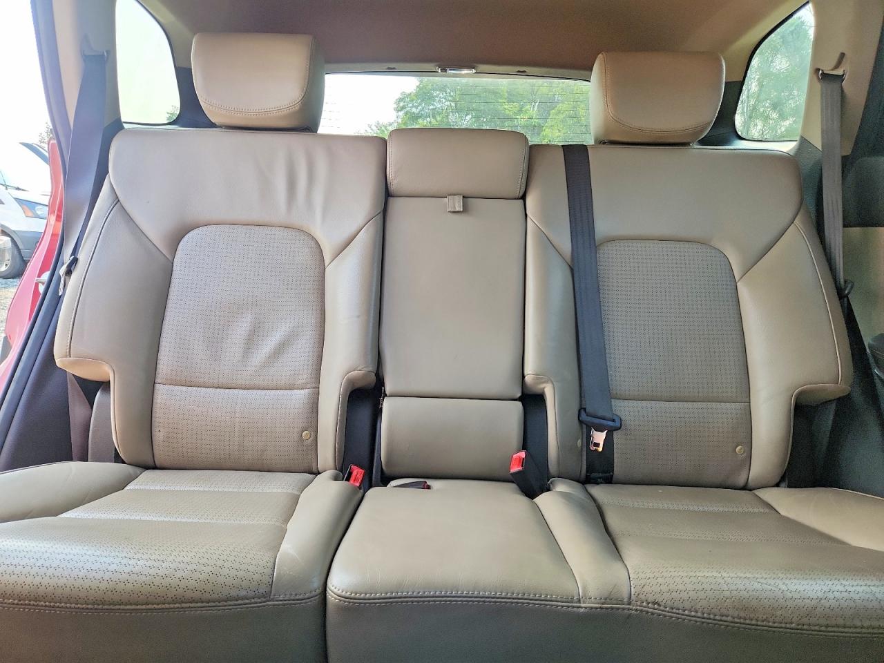 2013 Hyundai Santa Fe Gls Red vin: KM8SNDHF6DU013498