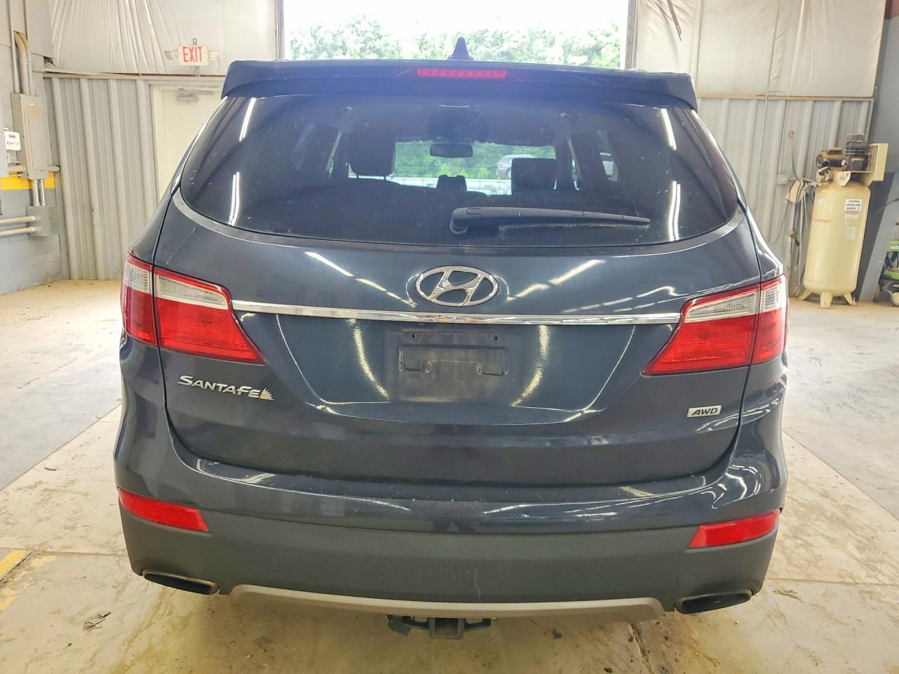 2014 Hyundai Santa Fe Charcoal vin: KM8SNDHF7EU038573