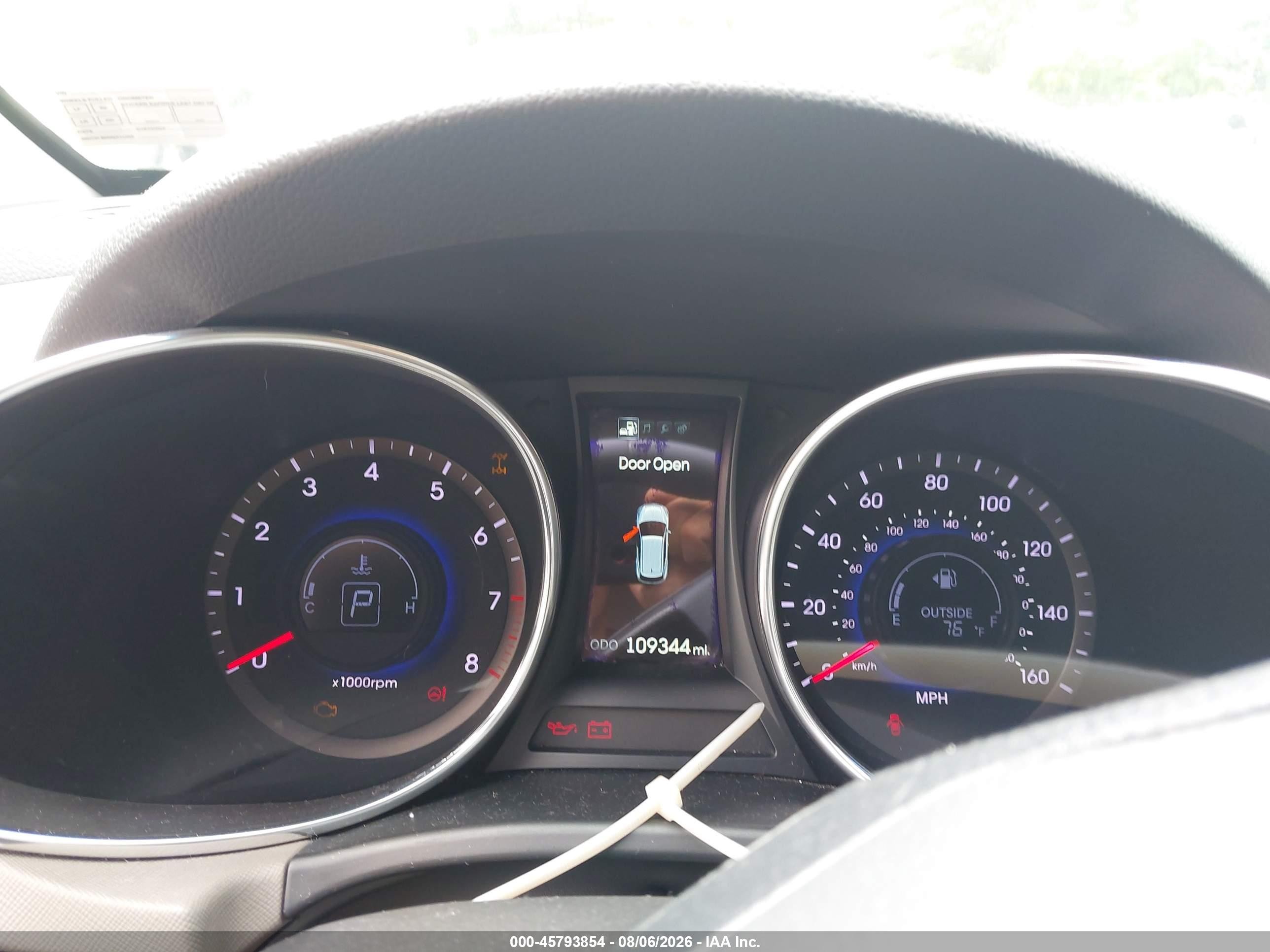 2014 Hyundai Santa Fe Limited Silver vin: KM8SNDHF7EU049394