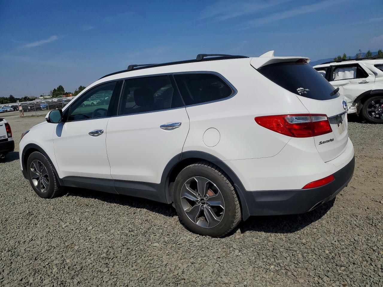 2014 Hyundai Santa Fe Gls White vin: KM8SNDHF8EU056127