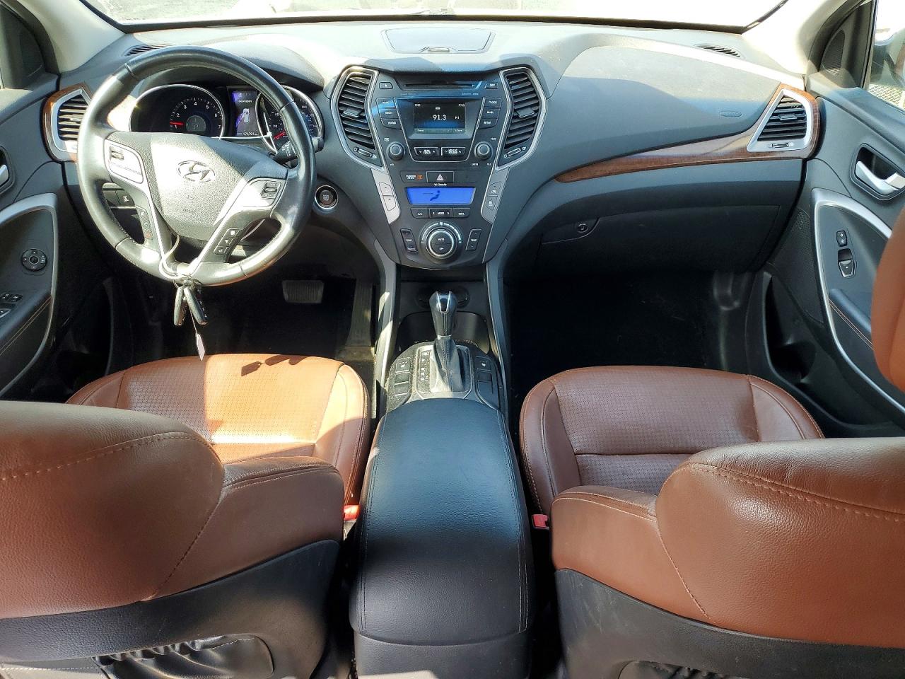 2014 Hyundai Santa Fe Gls White vin: KM8SNDHF8EU056127