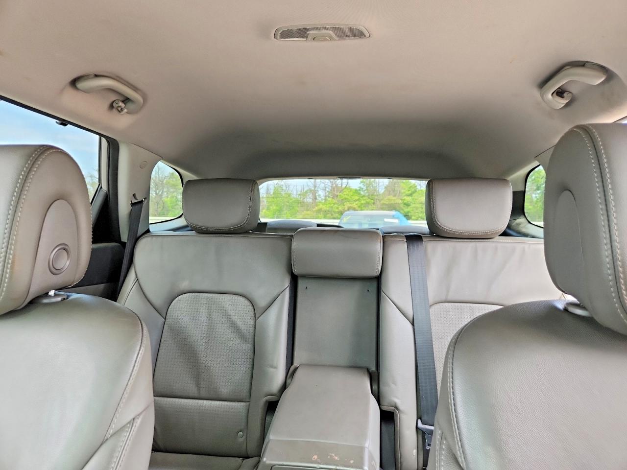 2014 Hyundai Santa Fe Gls Silver vin: KM8SNDHF8EU062879
