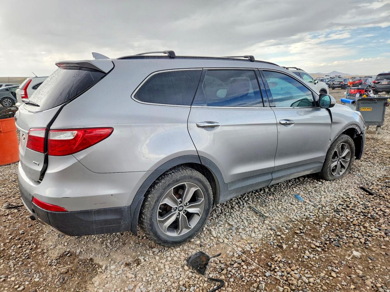 2014 Hyundai Santa Fe Gls Silver vin: KM8SNDHF9EU061711