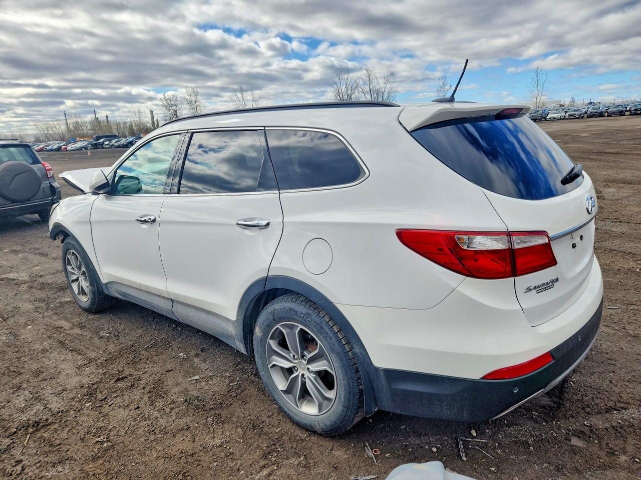 2015 Hyundai Santa Fe Gls Белый vin: KM8SNDHF9FU094208