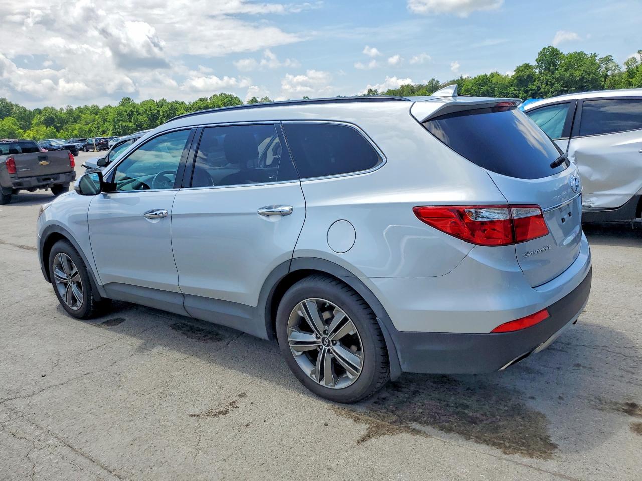 2015 Hyundai Santa Fe Gls Silver vin: KM8SNDHF9FU098730