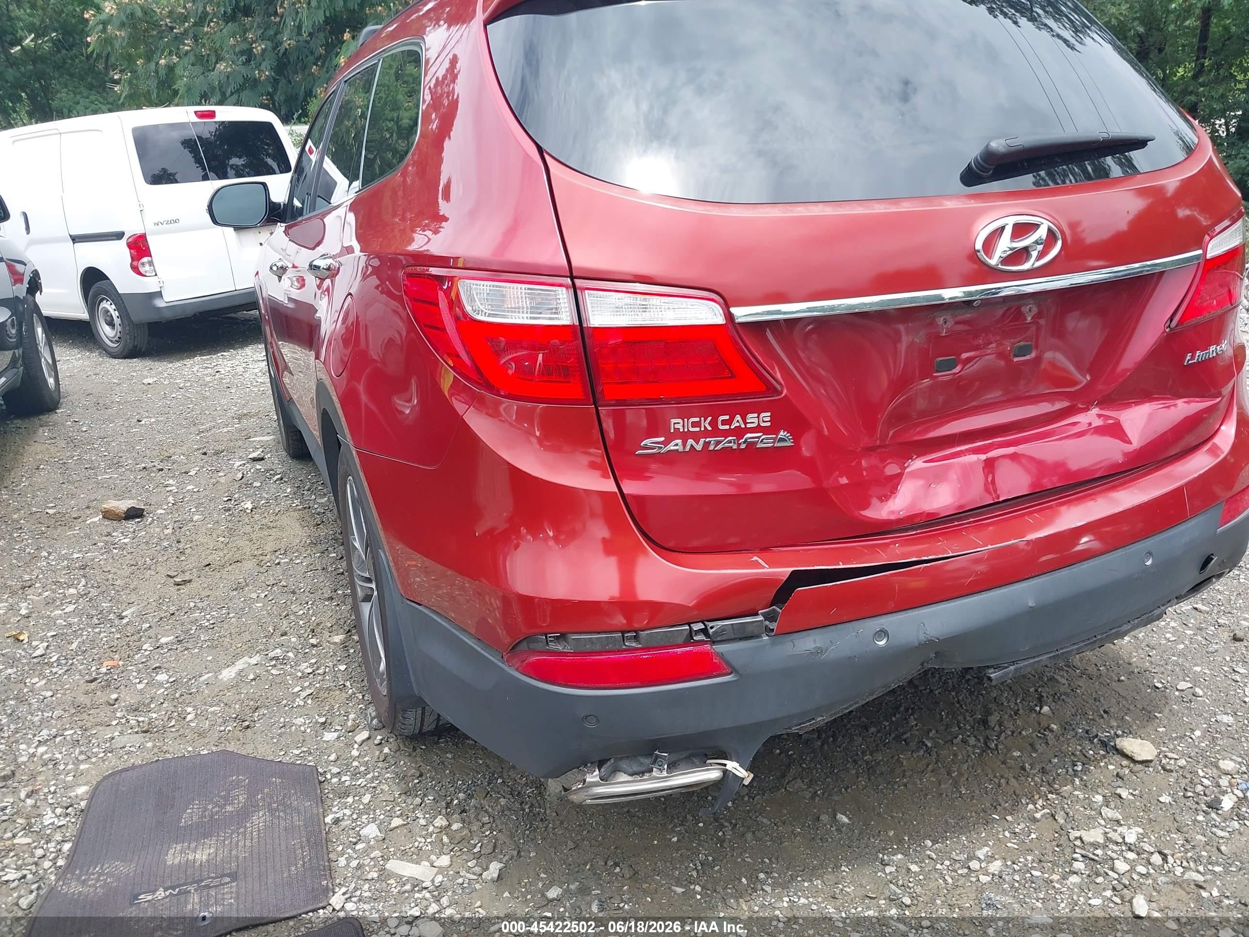 2014 Hyundai Santa Fe Limited Red vin: KM8SR4HF0EU072410