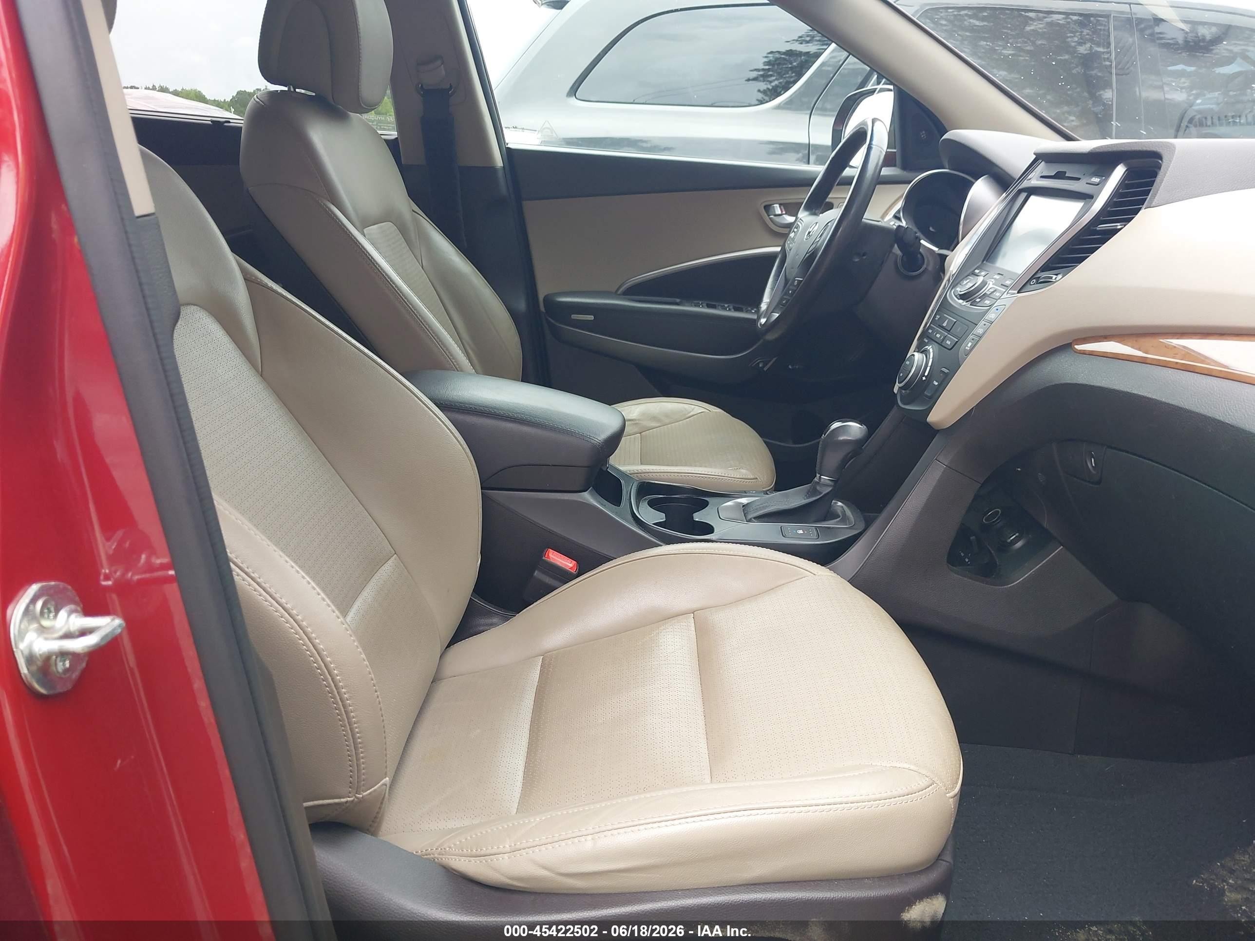 2014 Hyundai Santa Fe Limited Red vin: KM8SR4HF0EU072410