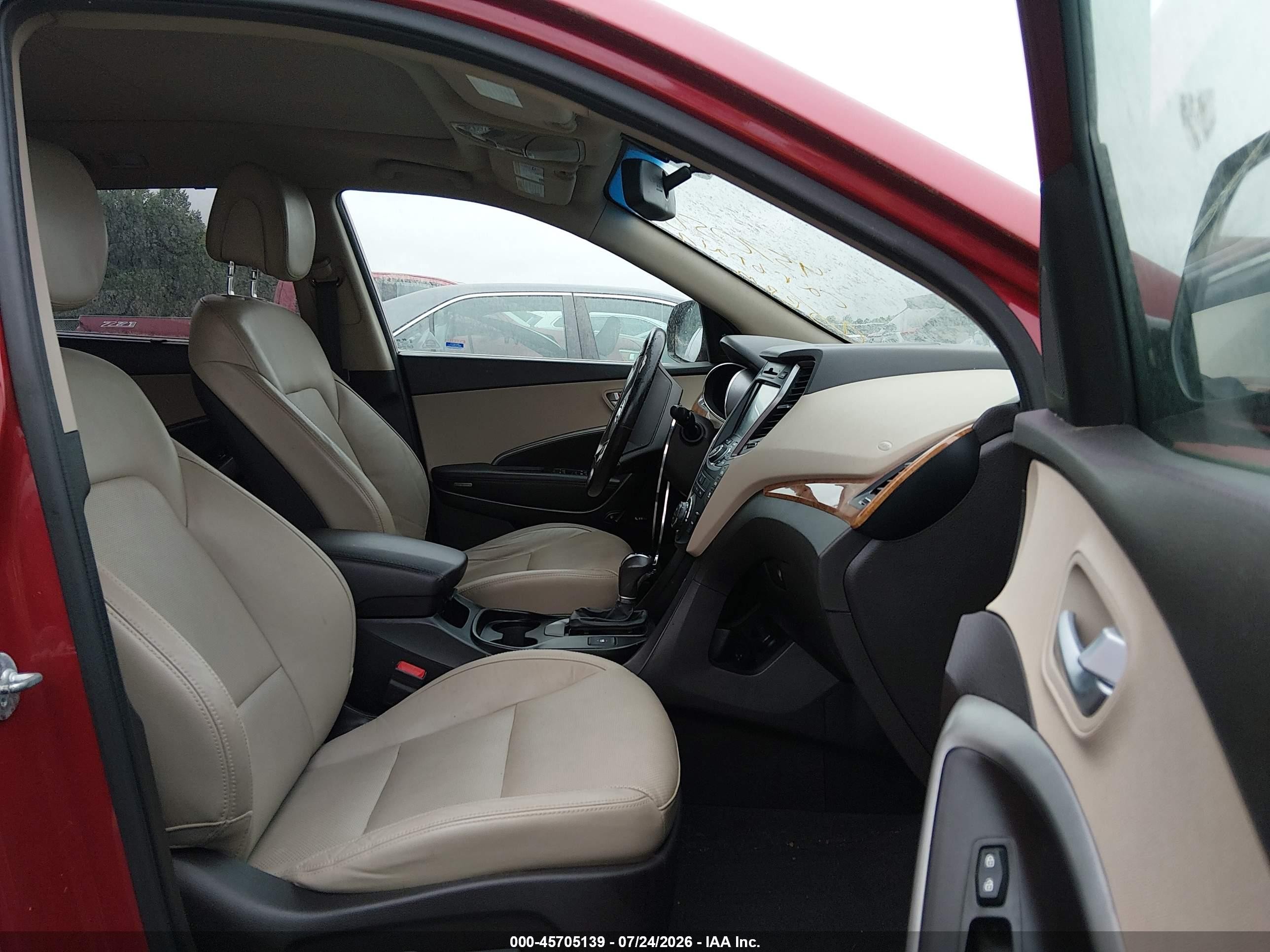 2015 Hyundai Santa Fe Limited Red vin: KM8SR4HF0FU104404