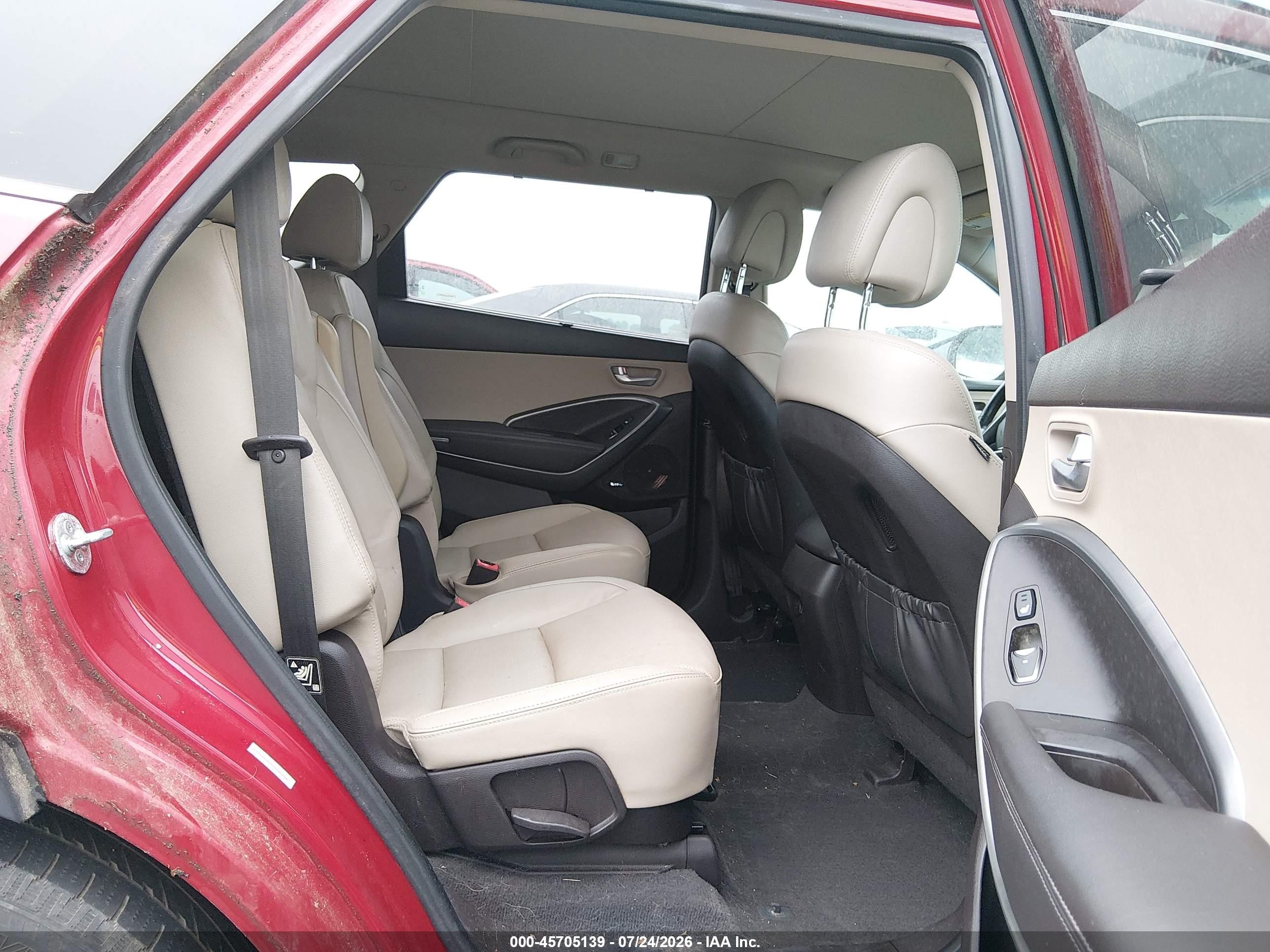 2015 Hyundai Santa Fe Limited Red vin: KM8SR4HF0FU104404