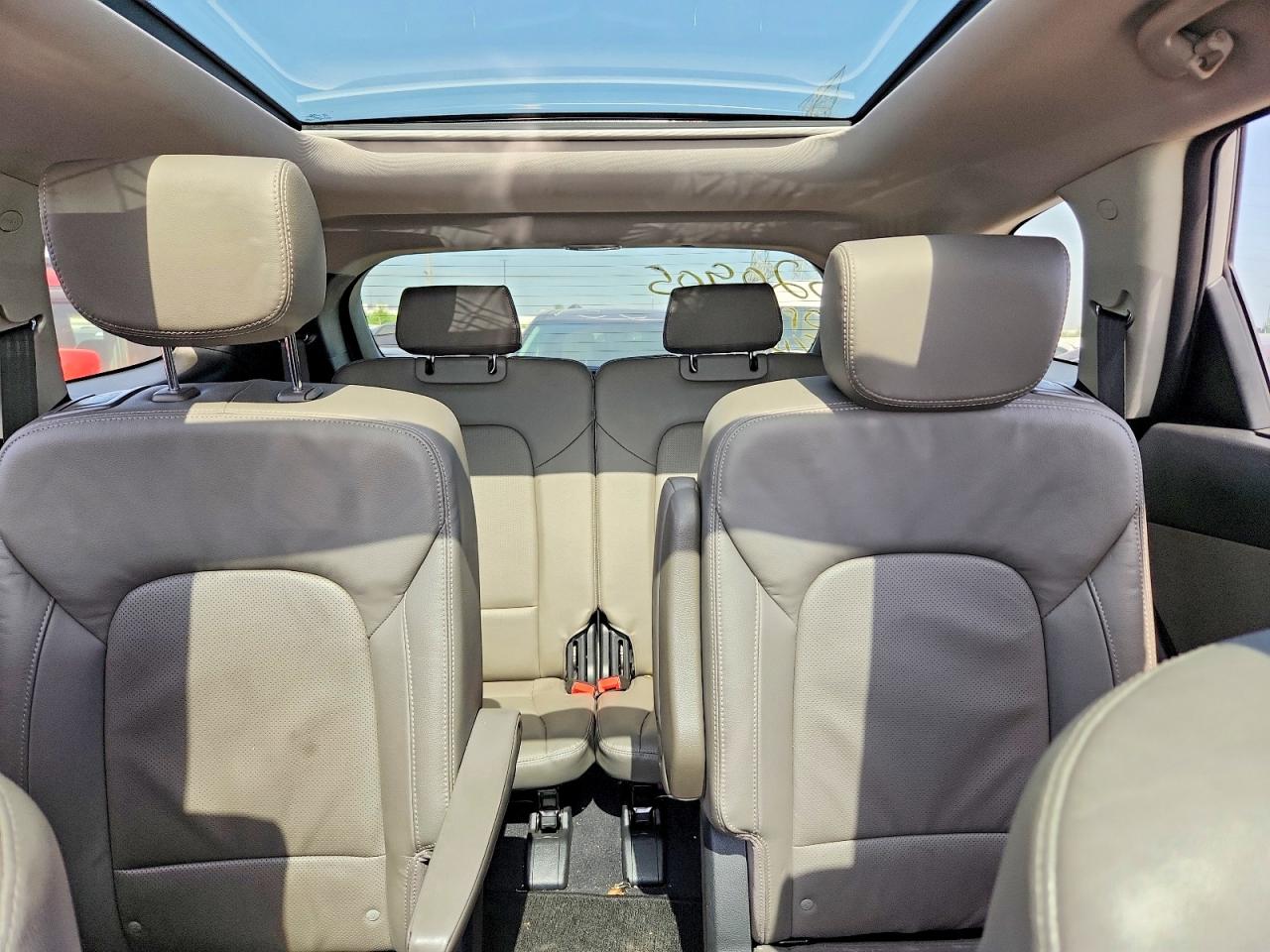 2015 Hyundai Santa Fe Limited Silver vin: KM8SR4HF0FU107545