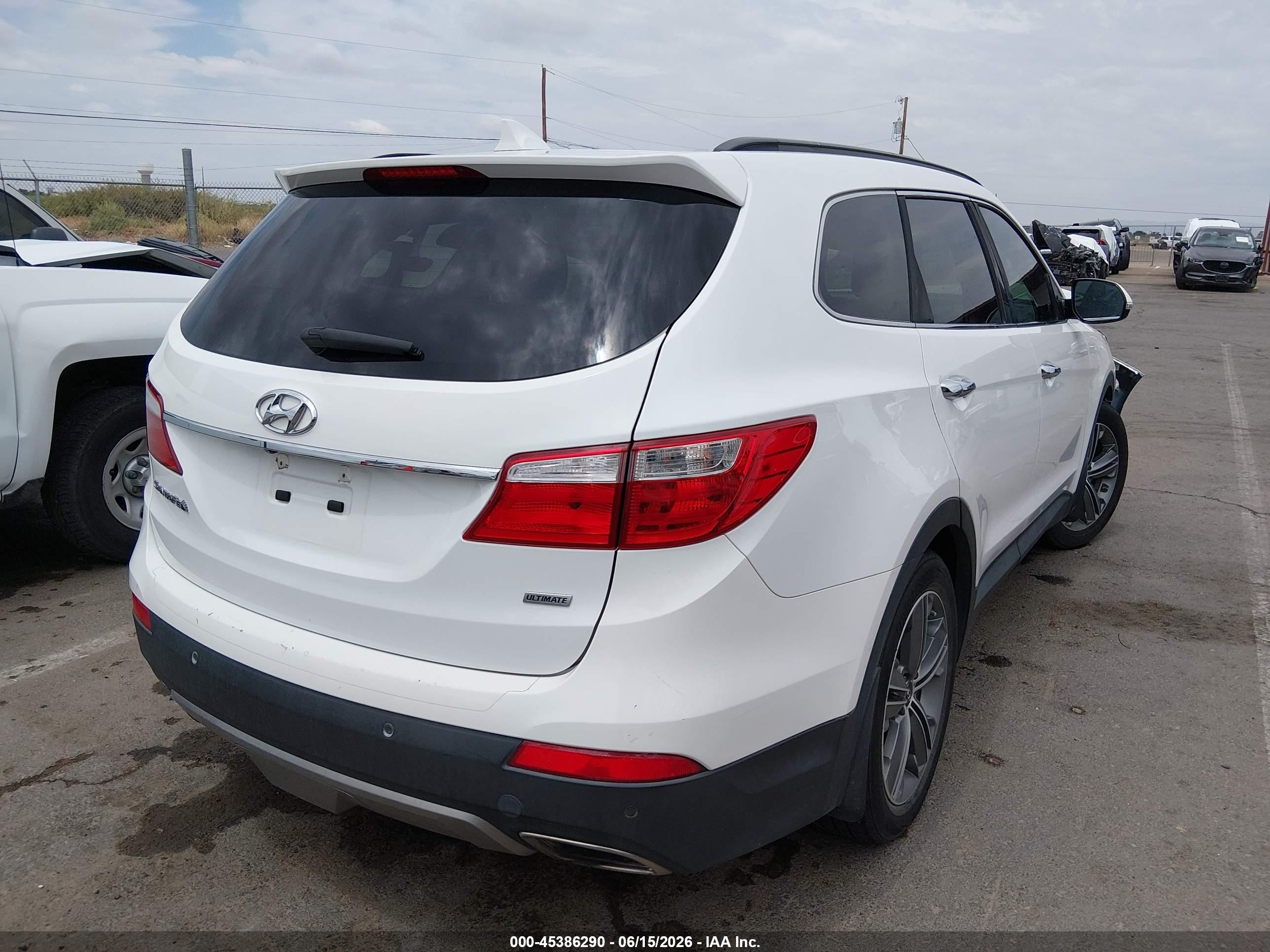 2015 Hyundai Santa Fe Gls White vin: KM8SR4HF0FU119145
