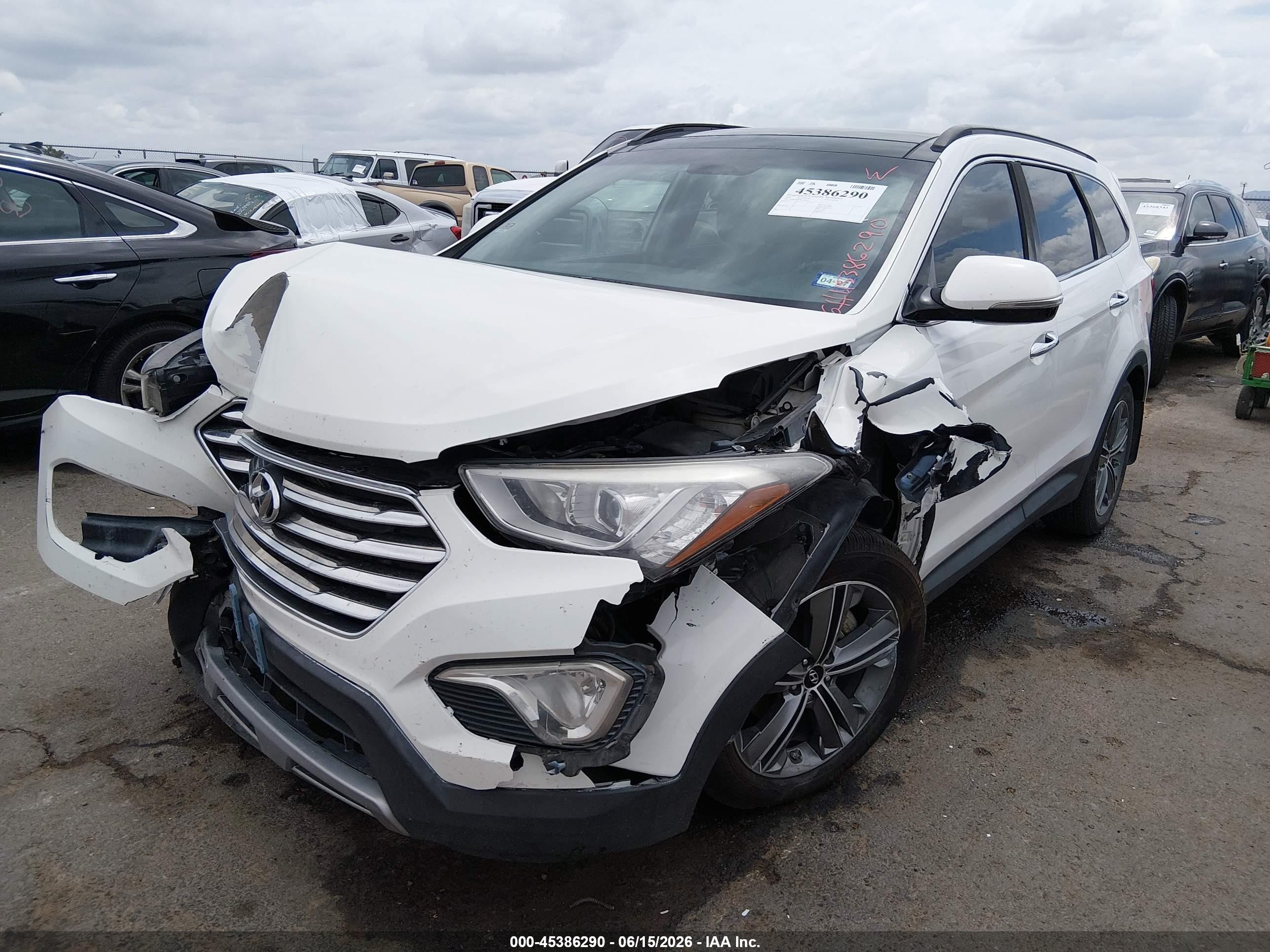 2015 Hyundai Santa Fe Gls White vin: KM8SR4HF0FU119145