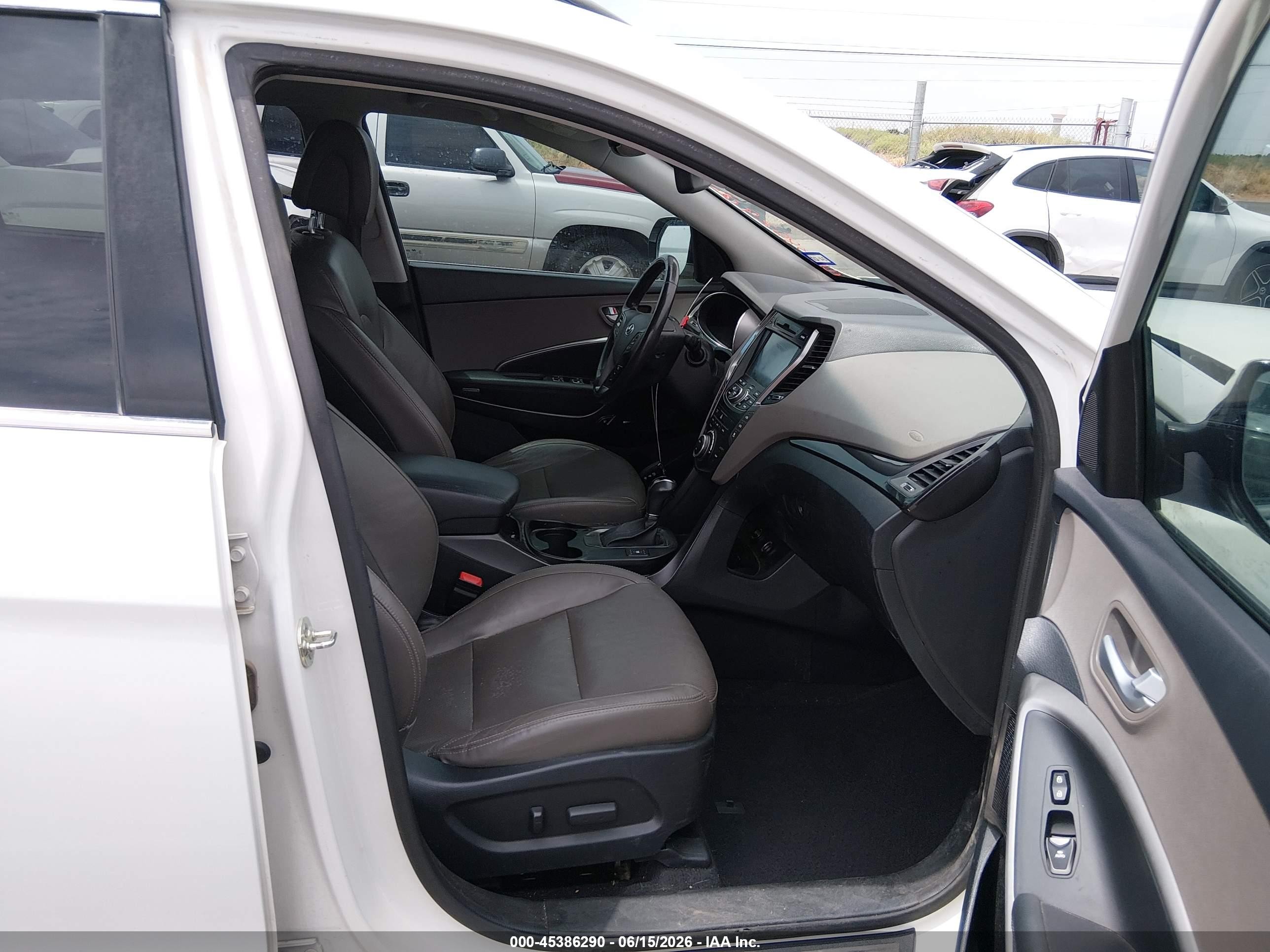2015 Hyundai Santa Fe Gls White vin: KM8SR4HF0FU119145