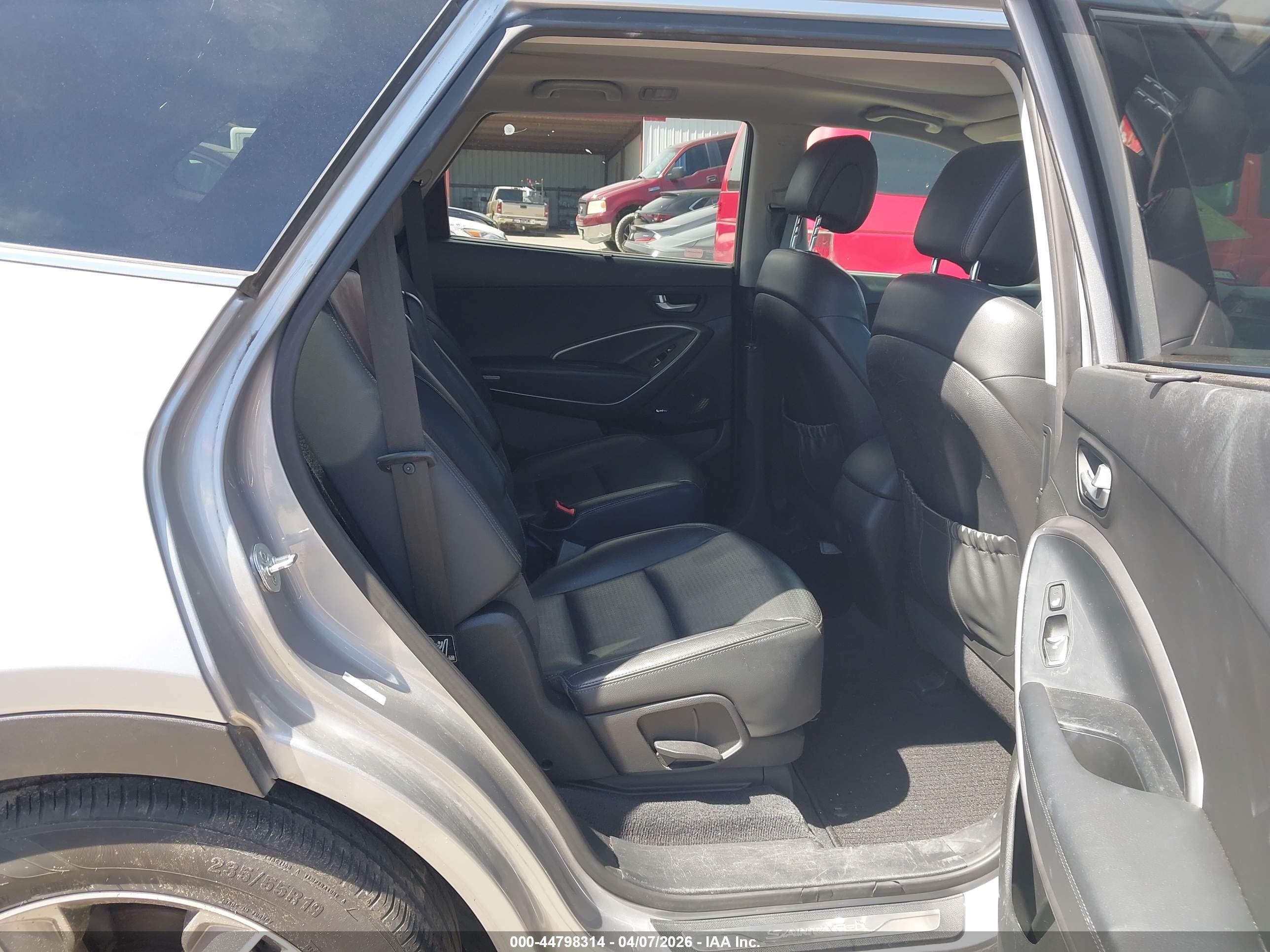 2013 Hyundai Santa Fe Limited Silver vin: KM8SR4HF1DU024719