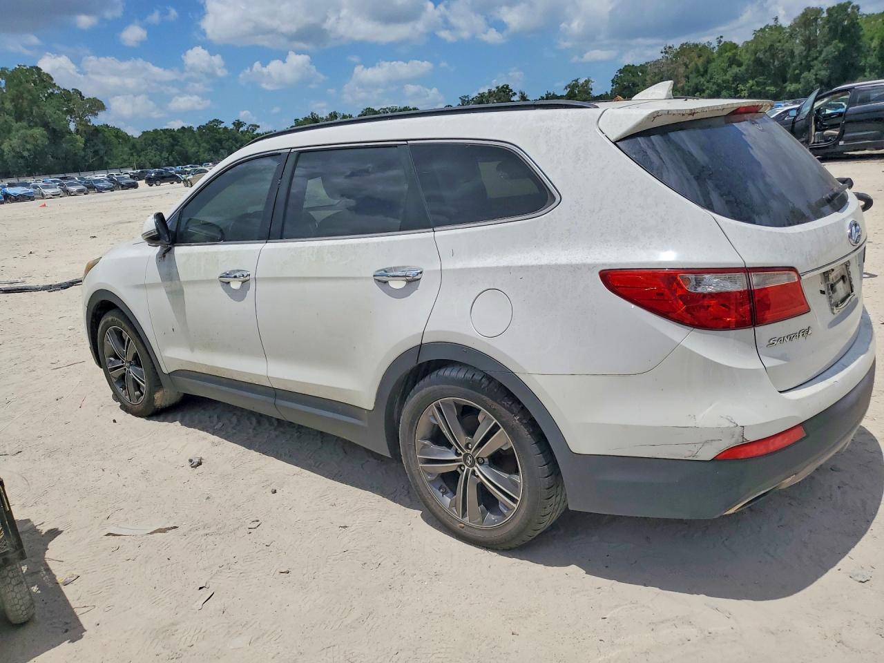 2013 Hyundai Santa Fe Limited White vin: KM8SR4HF2DU017519