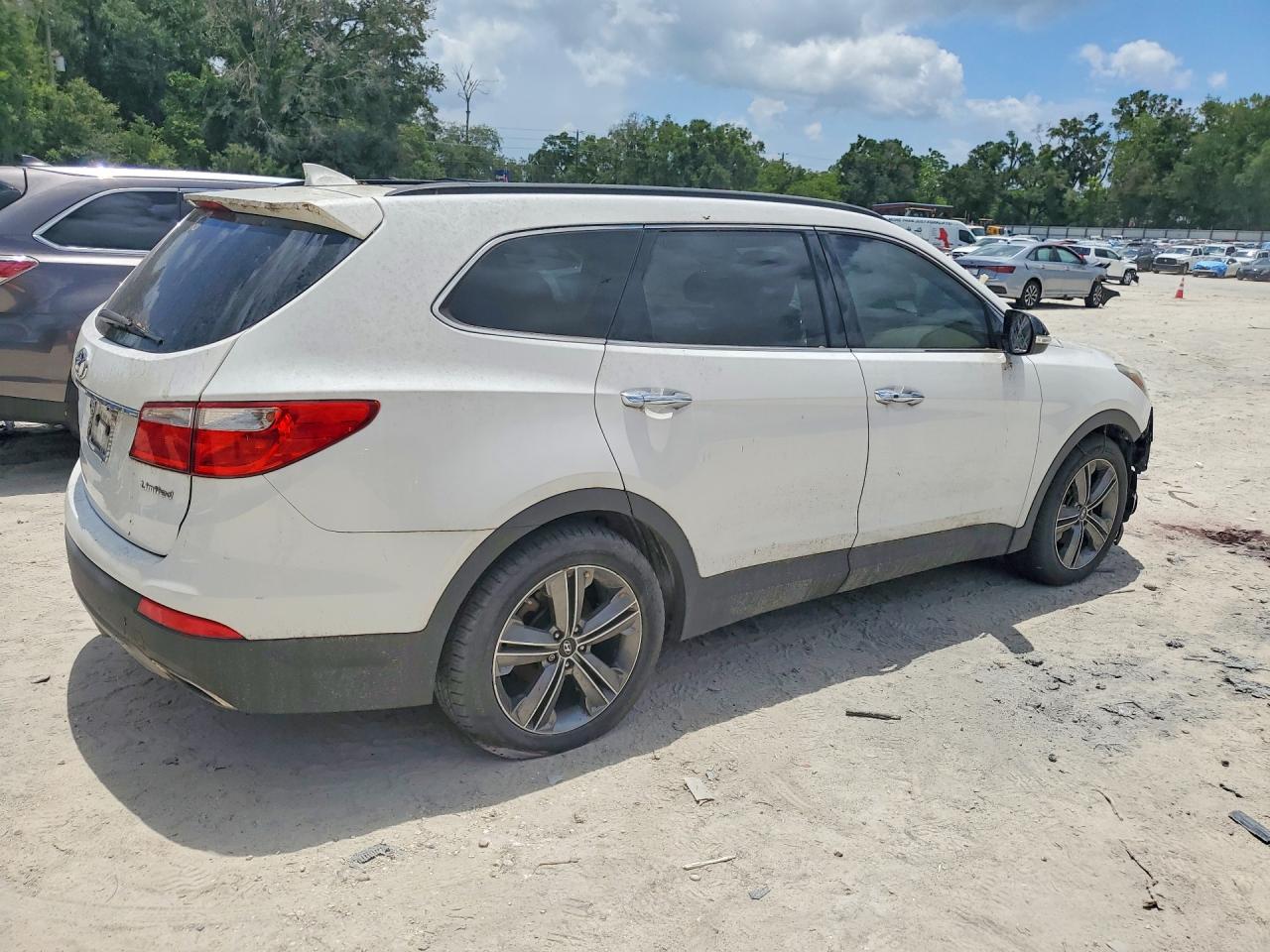 2013 Hyundai Santa Fe Limited White vin: KM8SR4HF2DU017519