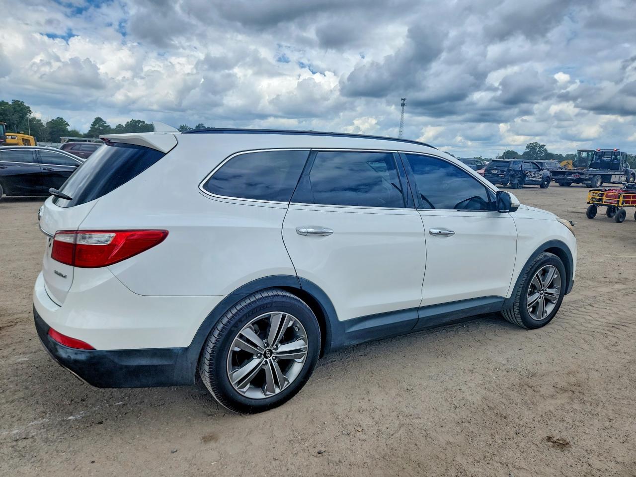 2014 Hyundai Santa Fe Limited White vin: KM8SR4HF2EU053065