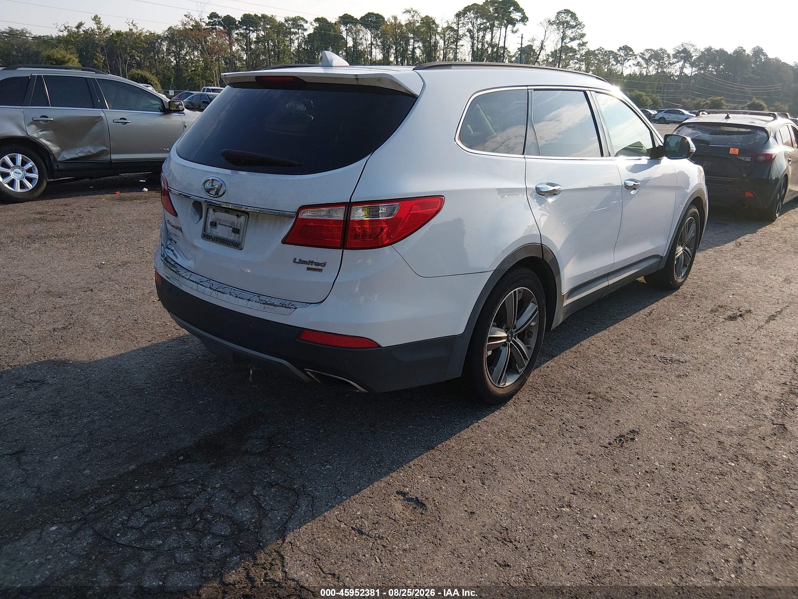 2014 Hyundai Santa Fe Limited White vin: KM8SR4HF2EU076149
