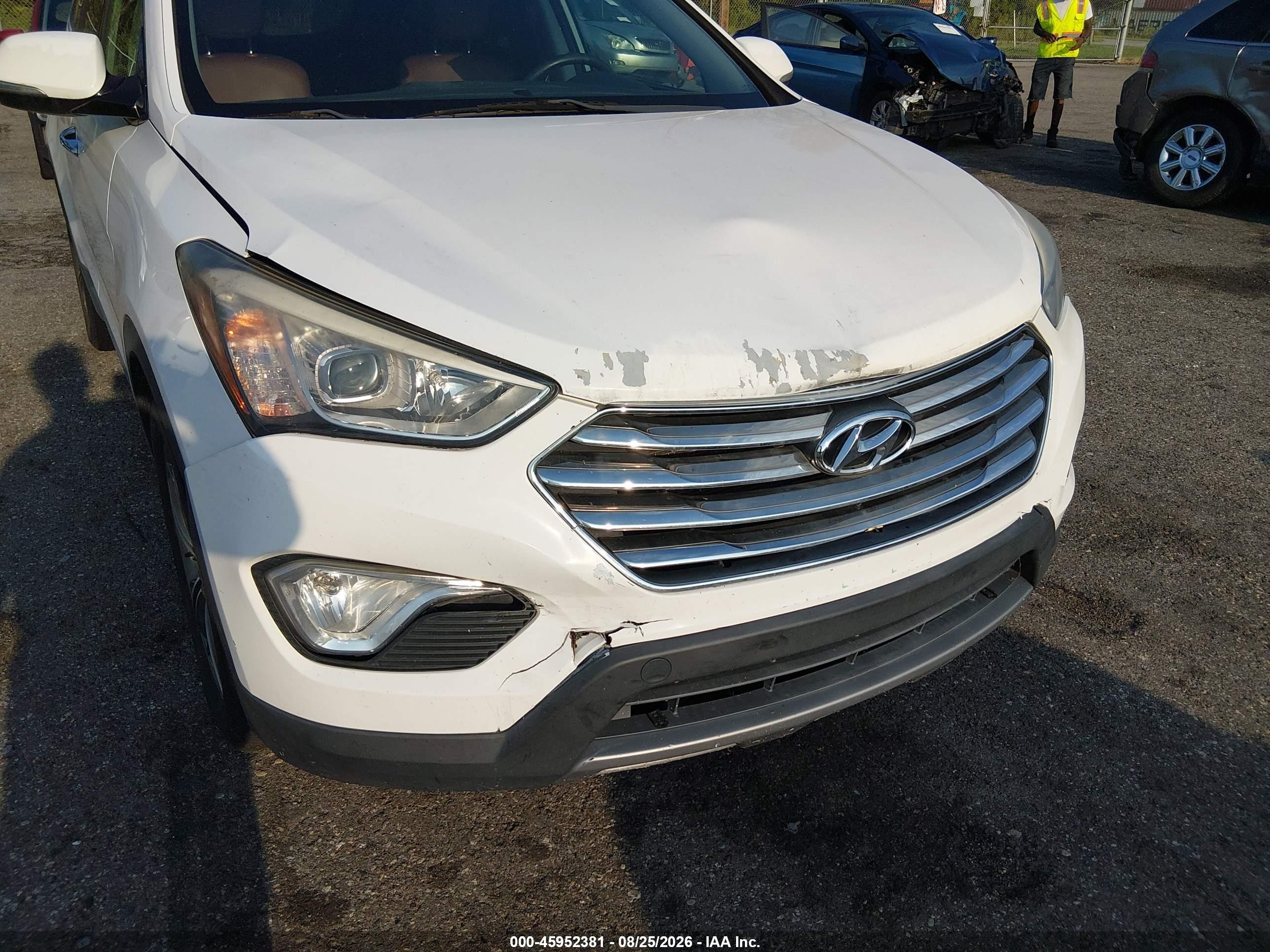 2014 Hyundai Santa Fe Limited White vin: KM8SR4HF2EU076149