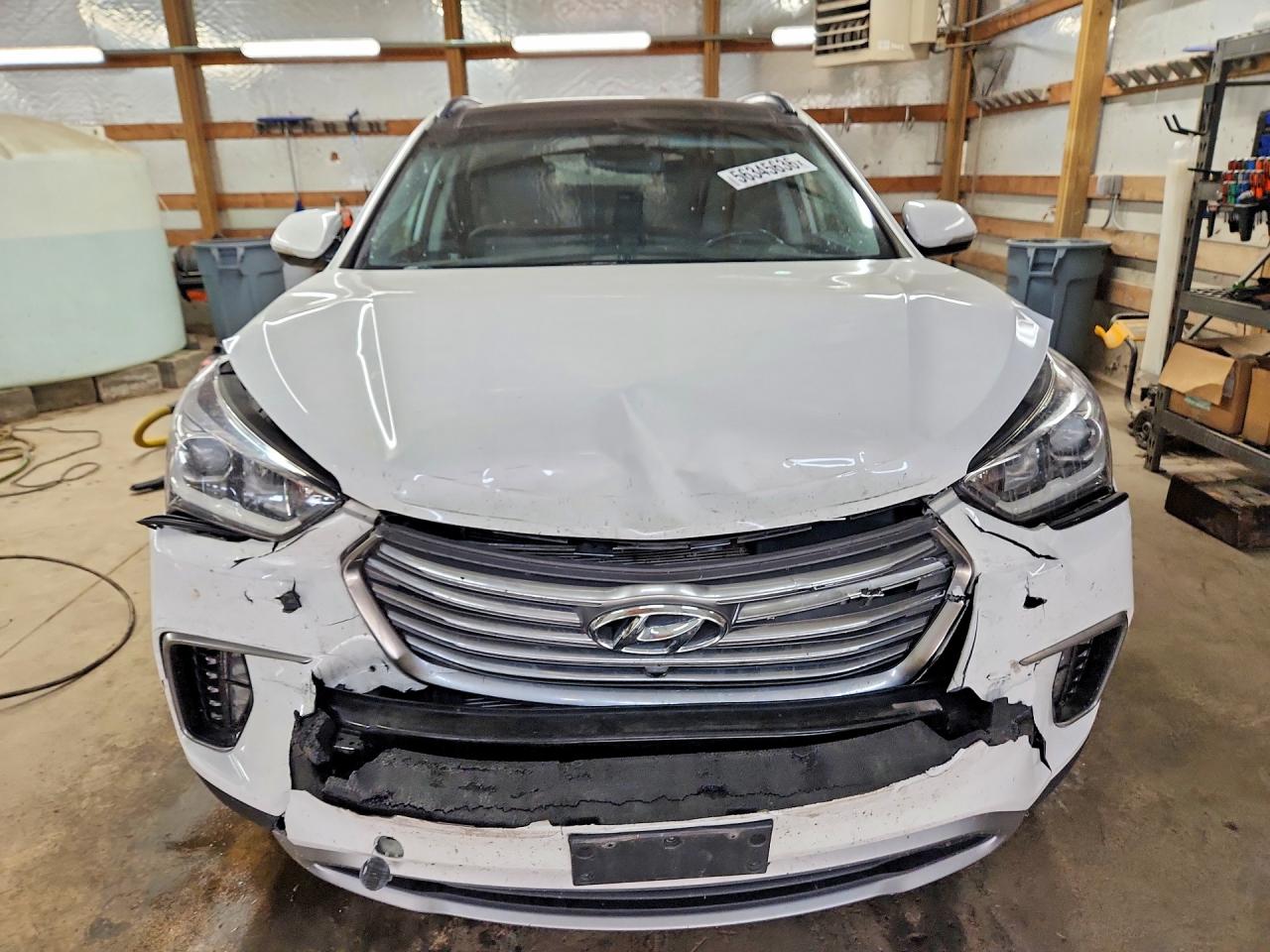 2018 Hyundai Santa Fe Se Ultimate White vin: KM8SR4HF2JU258685