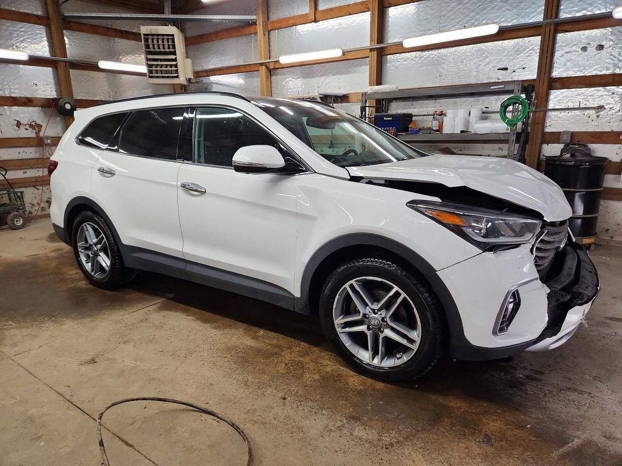 2018 Hyundai Santa Fe Se Ultimate White vin: KM8SR4HF2JU258685