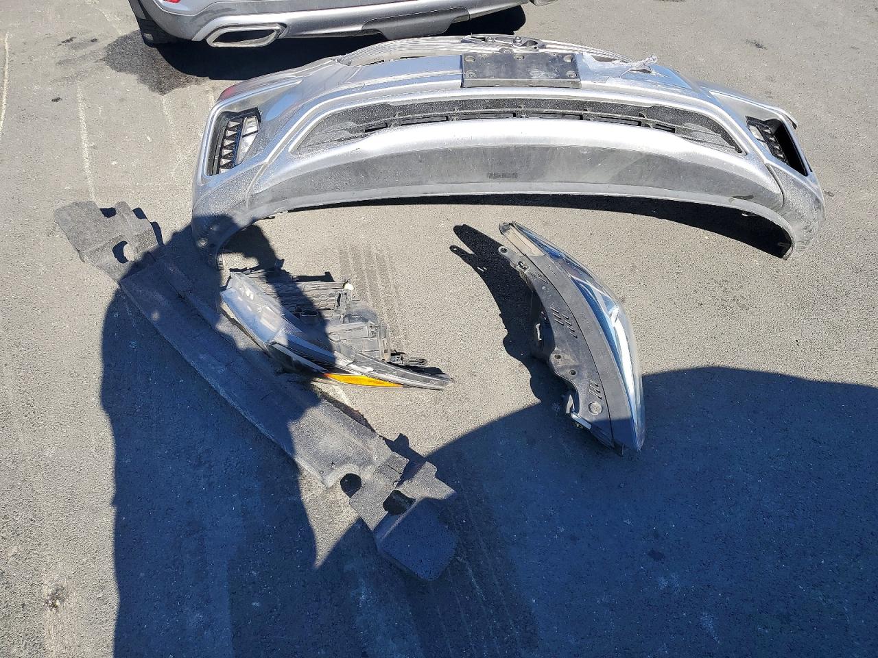 2018 Hyundai Santa Fe Se Ultimate Серебряный vin: KM8SR4HF2JU271839