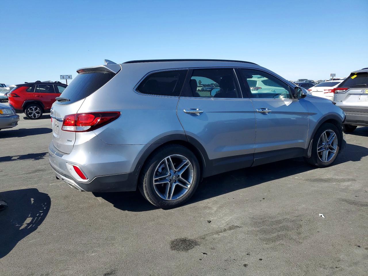 2018 Hyundai Santa Fe Se Ultimate Серебряный vin: KM8SR4HF2JU271839