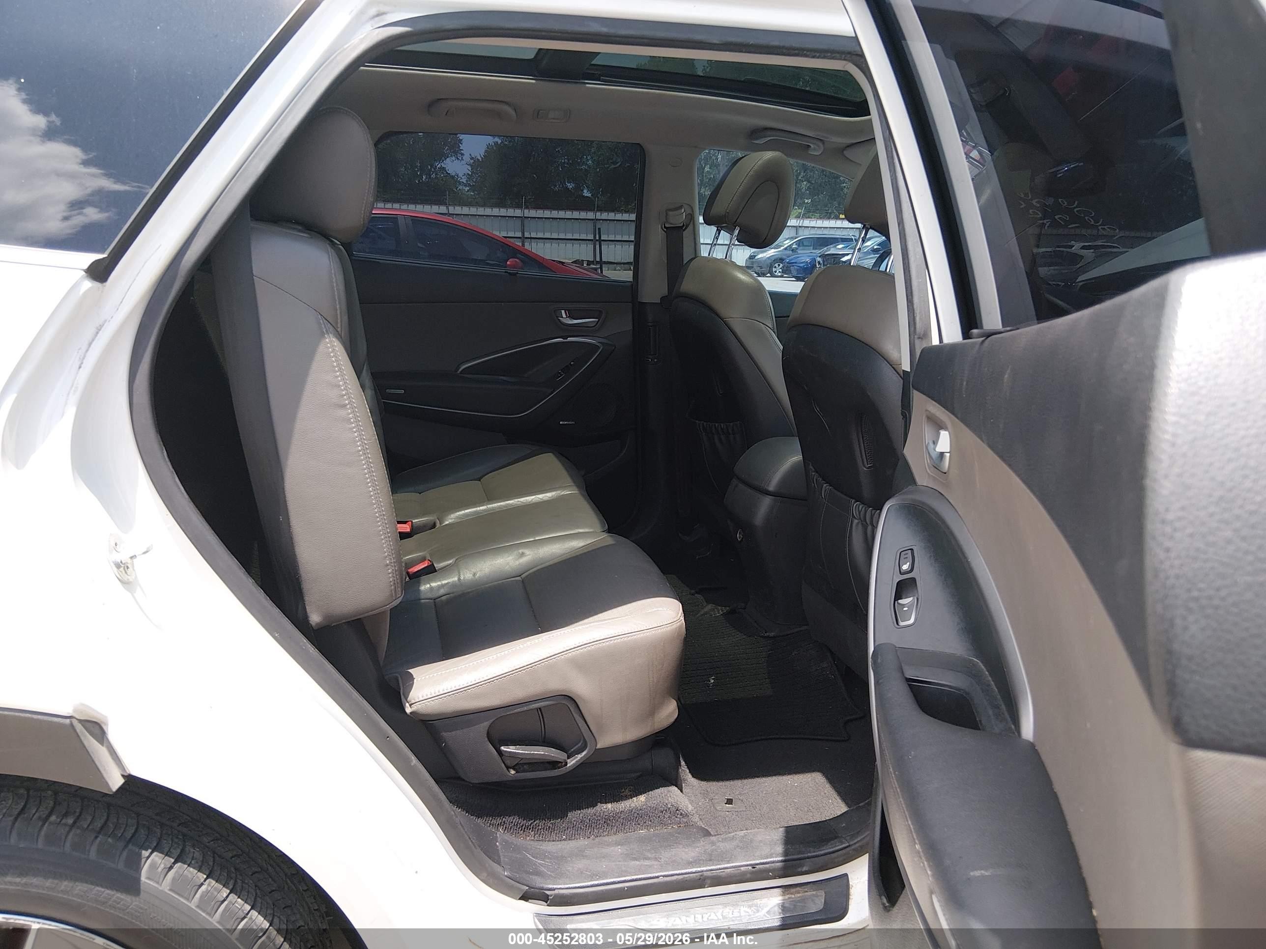 2014 Hyundai Santa Fe Gls White vin: KM8SR4HF3EU037294