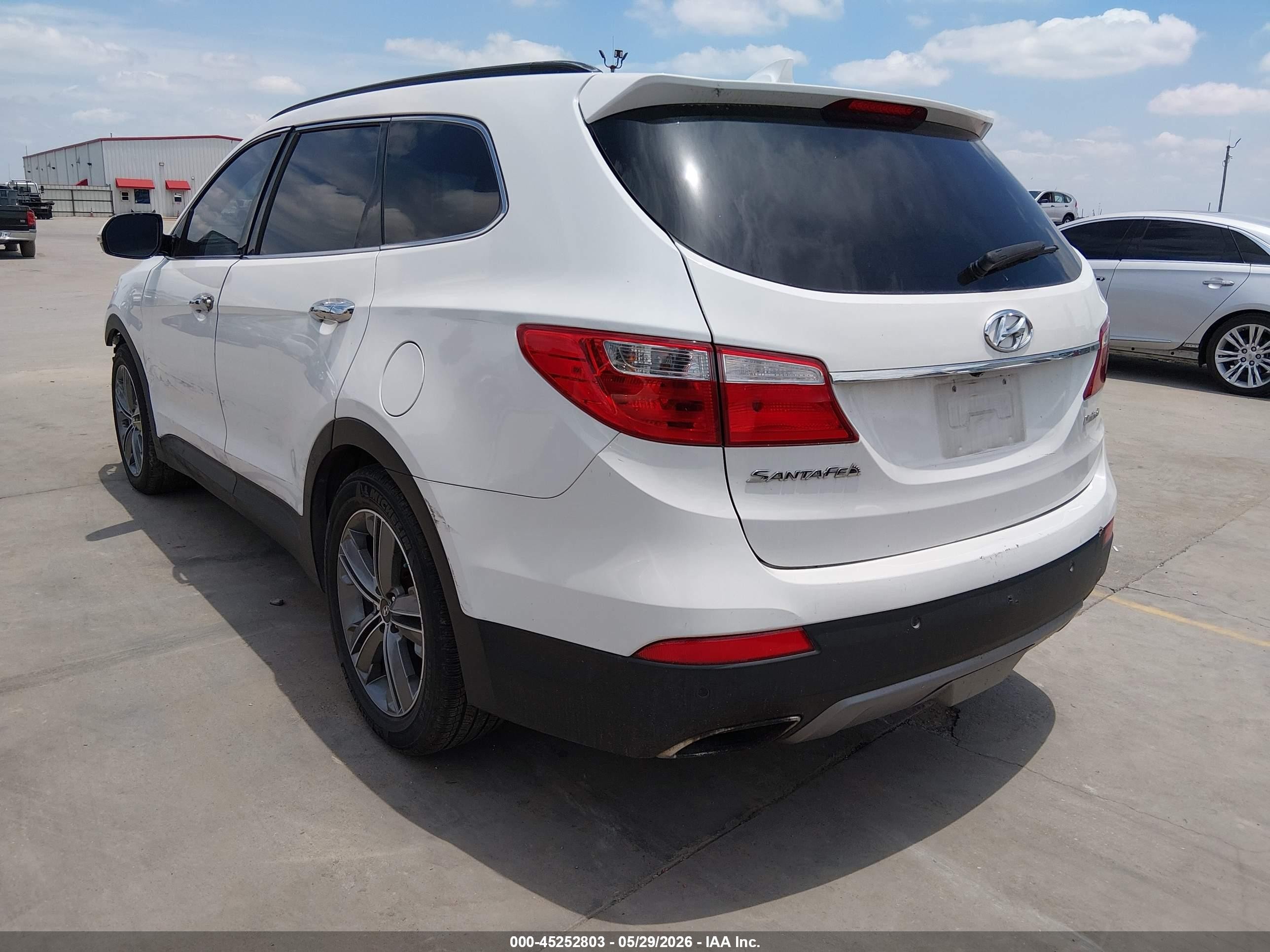 2014 Hyundai Santa Fe Gls White vin: KM8SR4HF3EU037294