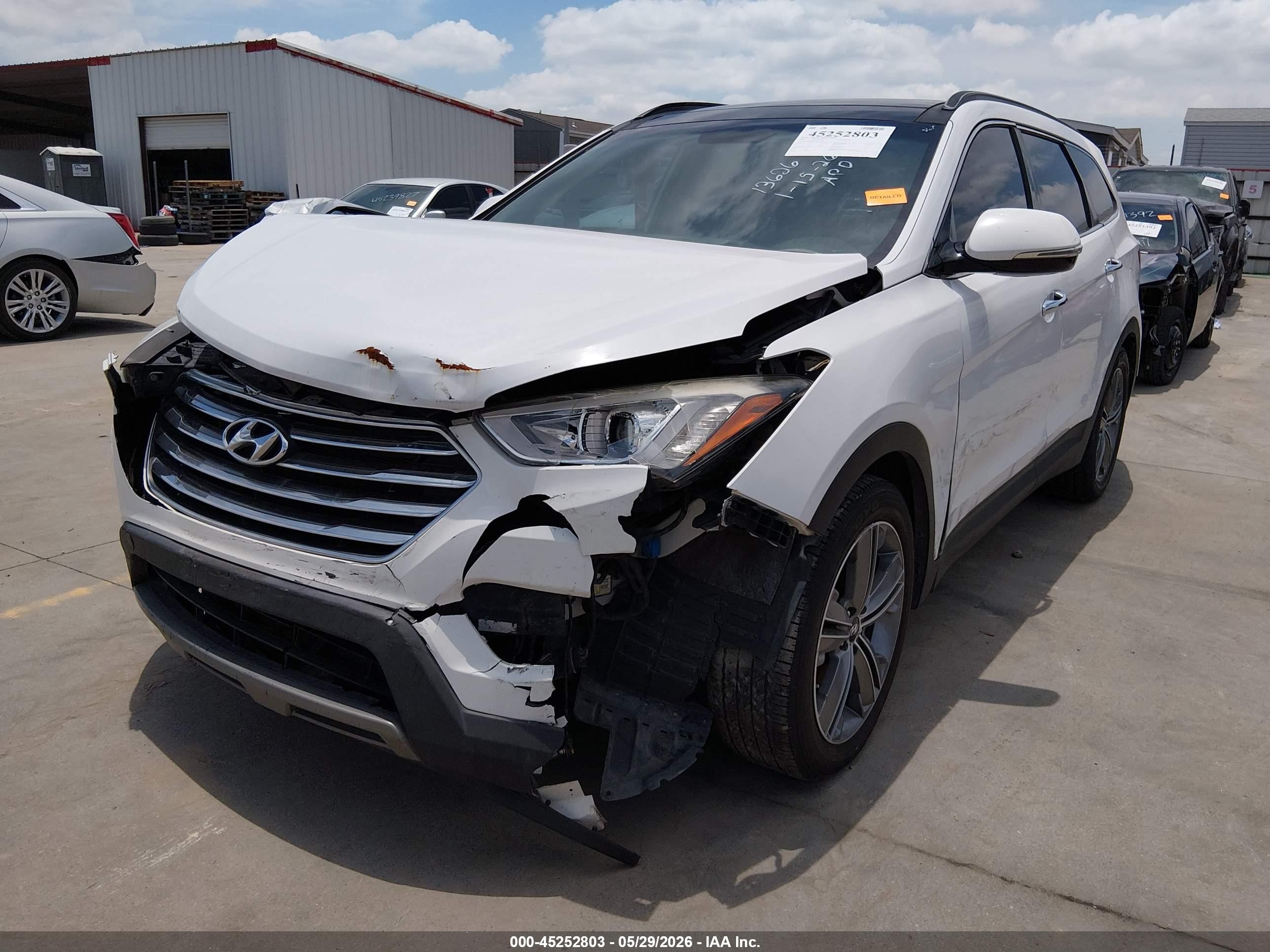 2014 Hyundai Santa Fe Gls White vin: KM8SR4HF3EU037294