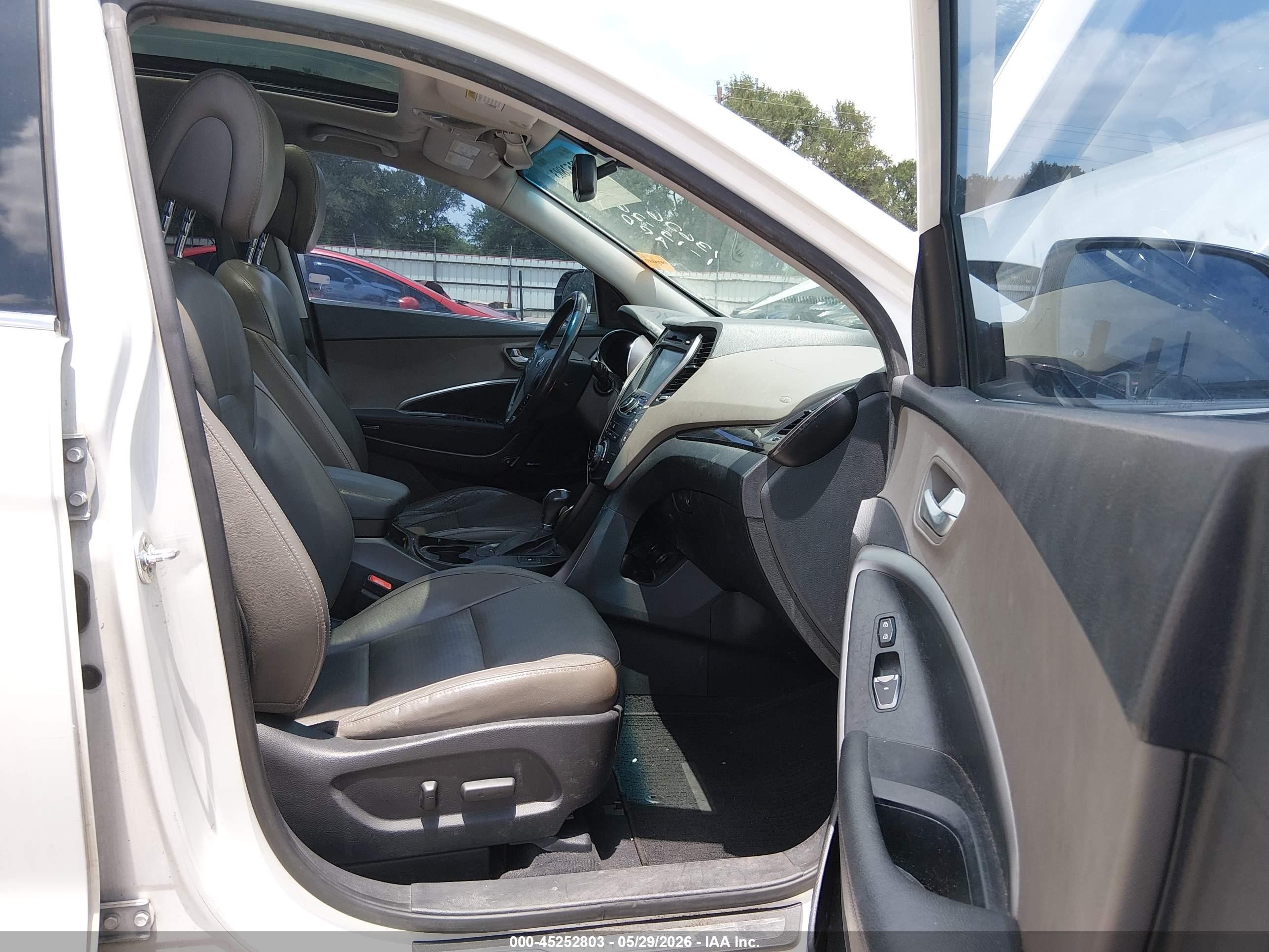2014 Hyundai Santa Fe Gls White vin: KM8SR4HF3EU037294