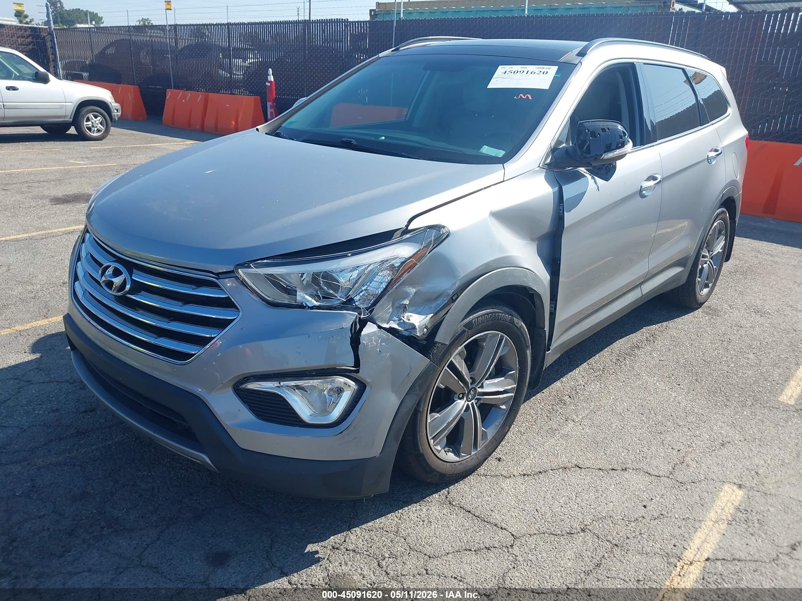 2015 Hyundai Santa Fe Limited Silver vin: KM8SR4HF3FU098890