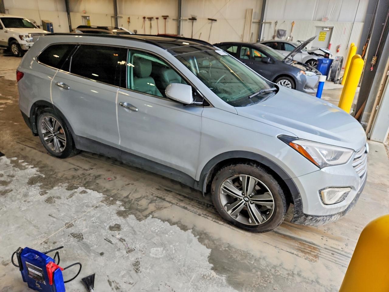 2015 Hyundai Santa Fe Limited Silver vin: KM8SR4HF3FU113159