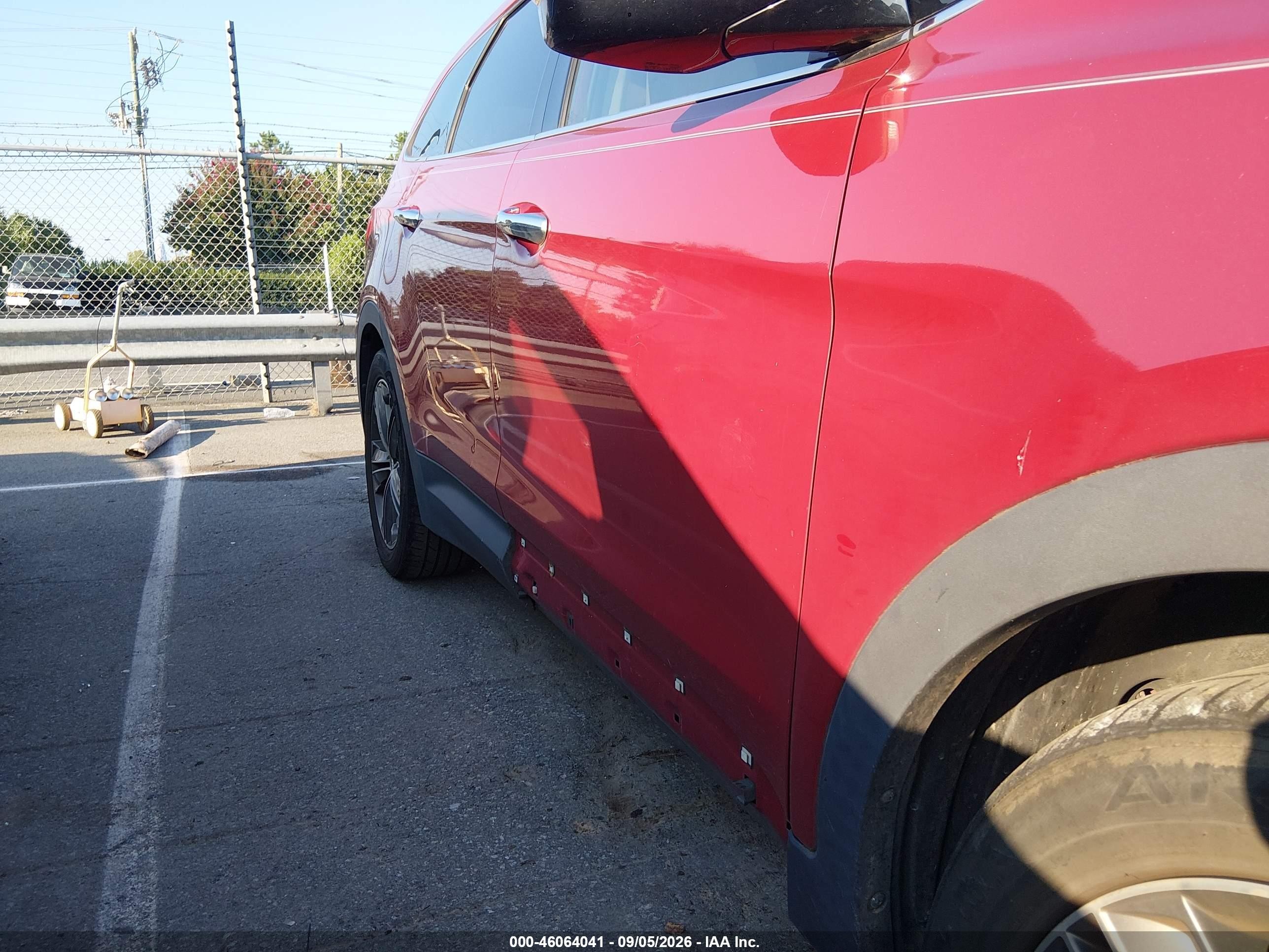 2013 Hyundai Santa Fe Limited Red vin: KM8SR4HF5DU013111