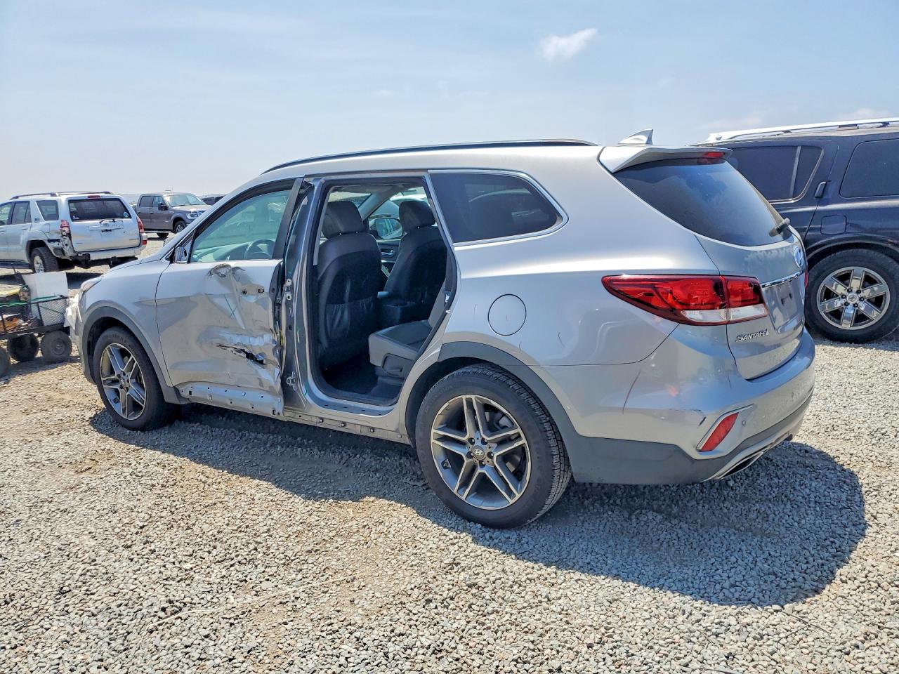 2017 Hyundai Santa Fe Limited Ultimate Silver vin: KM8SR4HF5HU178145