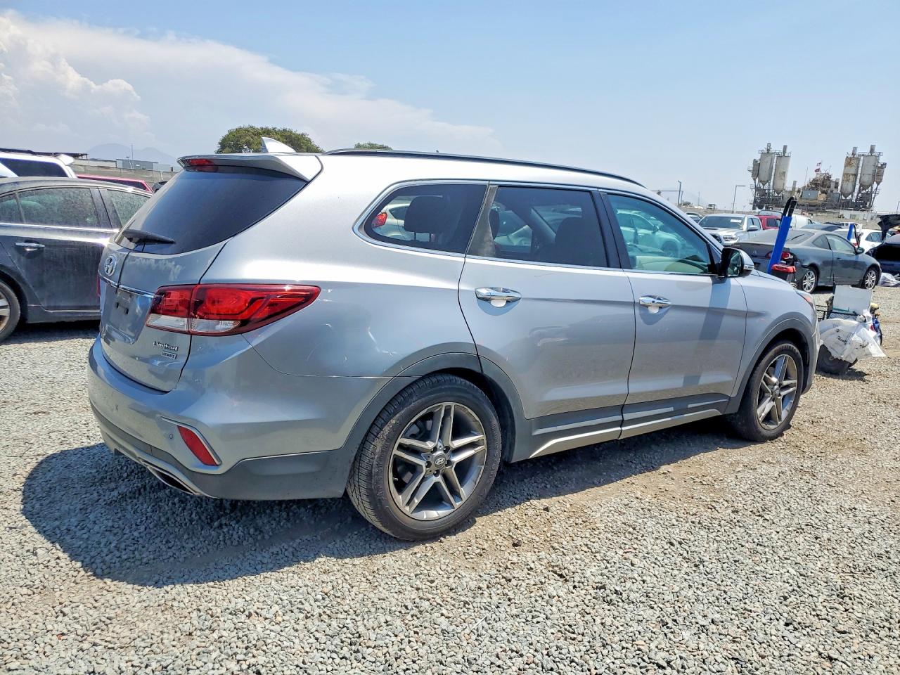 2017 Hyundai Santa Fe Limited Ultimate Silver vin: KM8SR4HF5HU178145