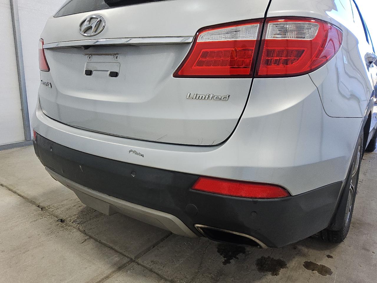 2014 Hyundai Santa Fe Gls Gray vin: KM8SR4HF6EU072668 Damage: Rear Bumper, Multiple Scratches Heavy, 2