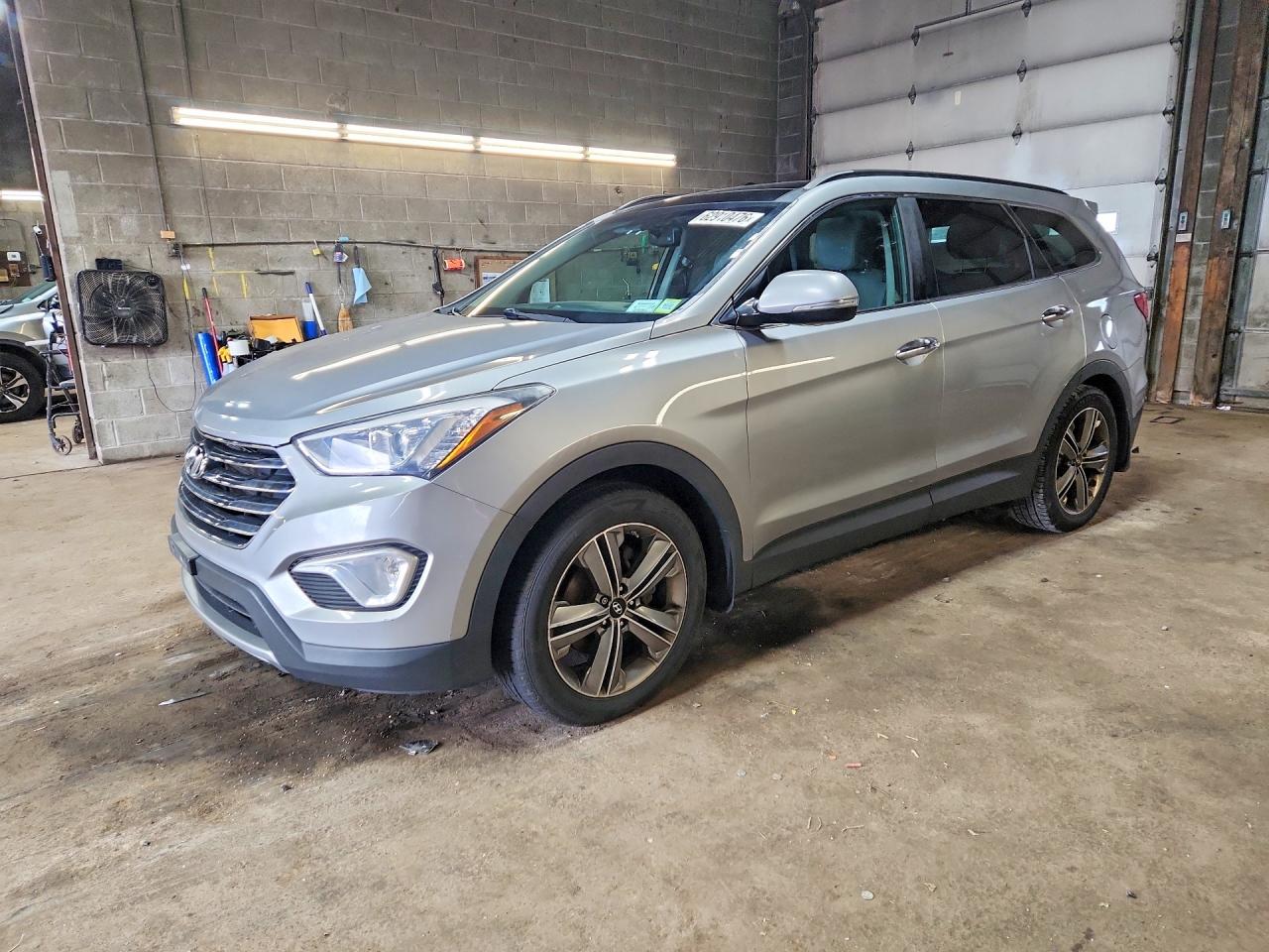2015 Hyundai Santa Fe Gls Серебряный vin: KM8SR4HF6FU125015