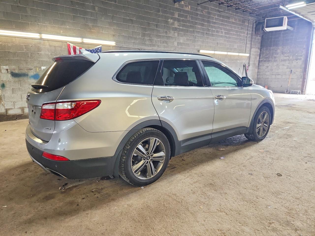 2015 Hyundai Santa Fe Gls Серебряный vin: KM8SR4HF6FU125015