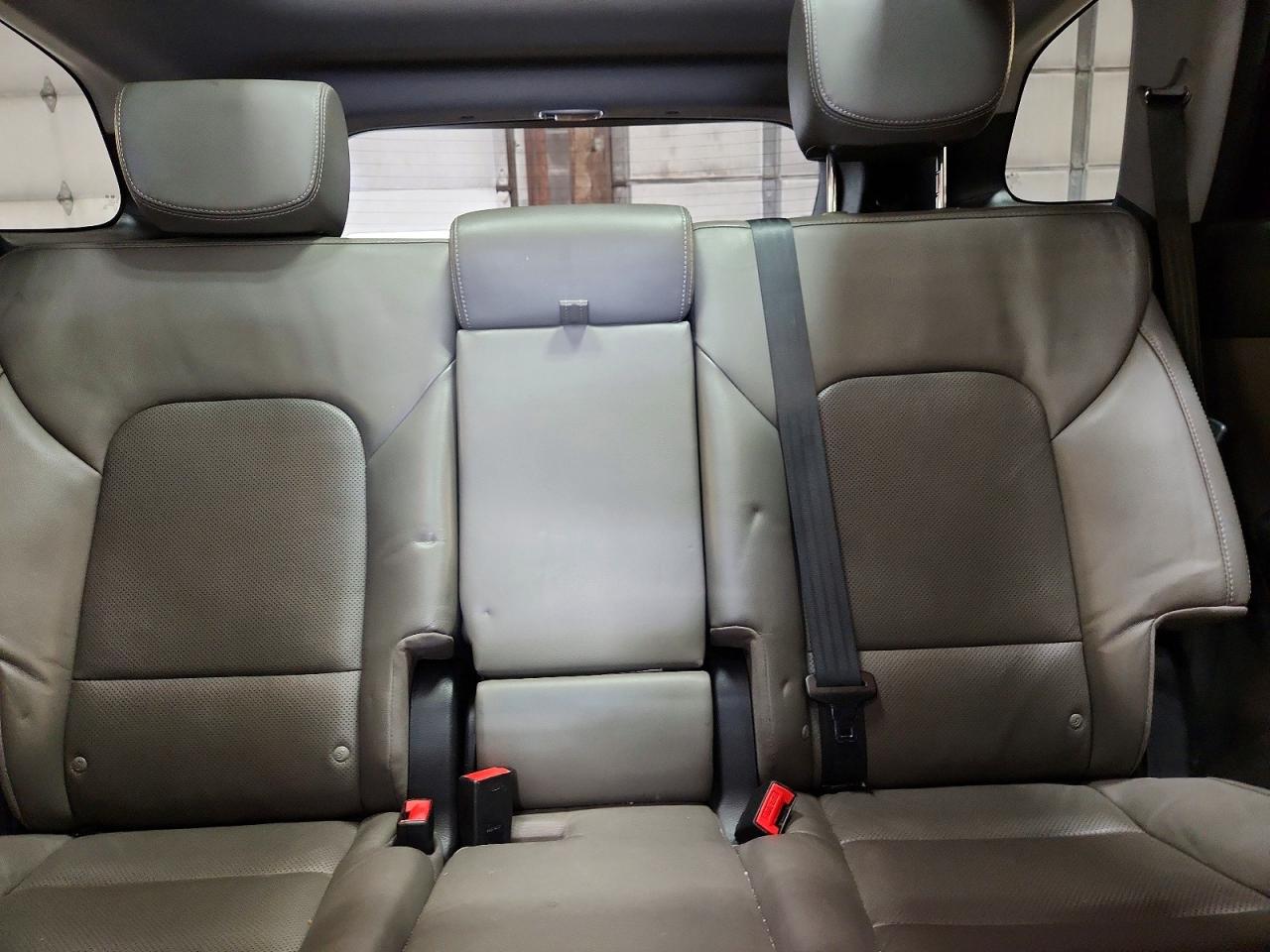 2015 Hyundai Santa Fe Gls Серебряный vin: KM8SR4HF6FU125015