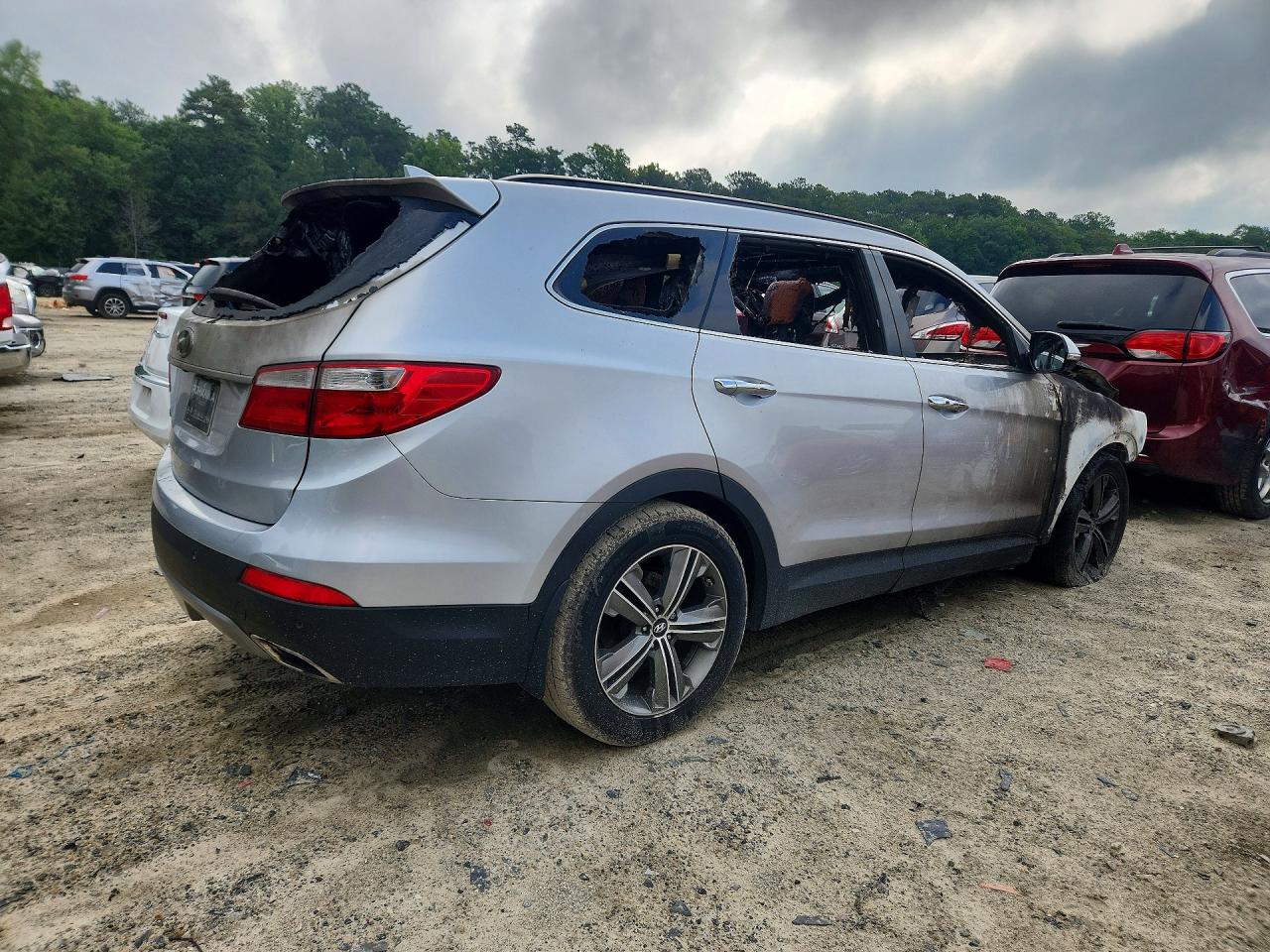 2014 Hyundai Santa Fe Gls Silver vin: KM8SR4HF7EU066085