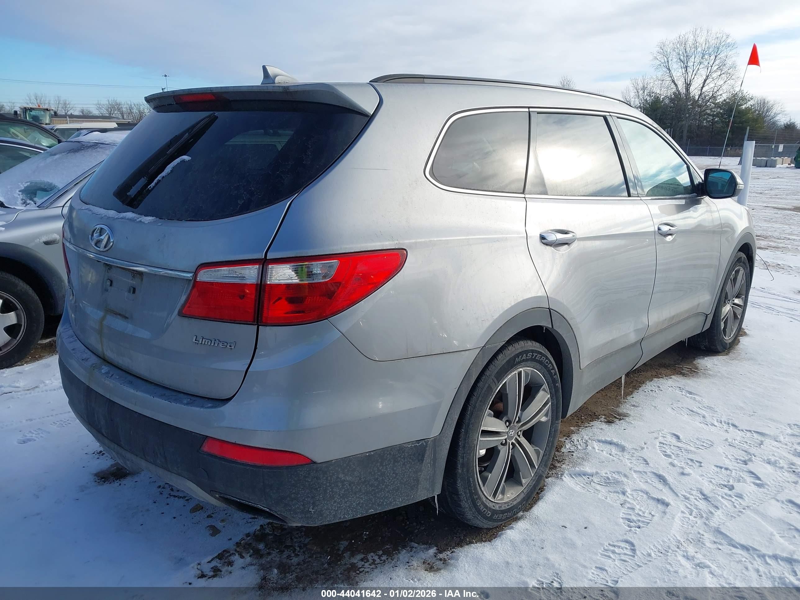 2013 Hyundai Santa Fe Limited Silver vin: KM8SR4HF8DU002152