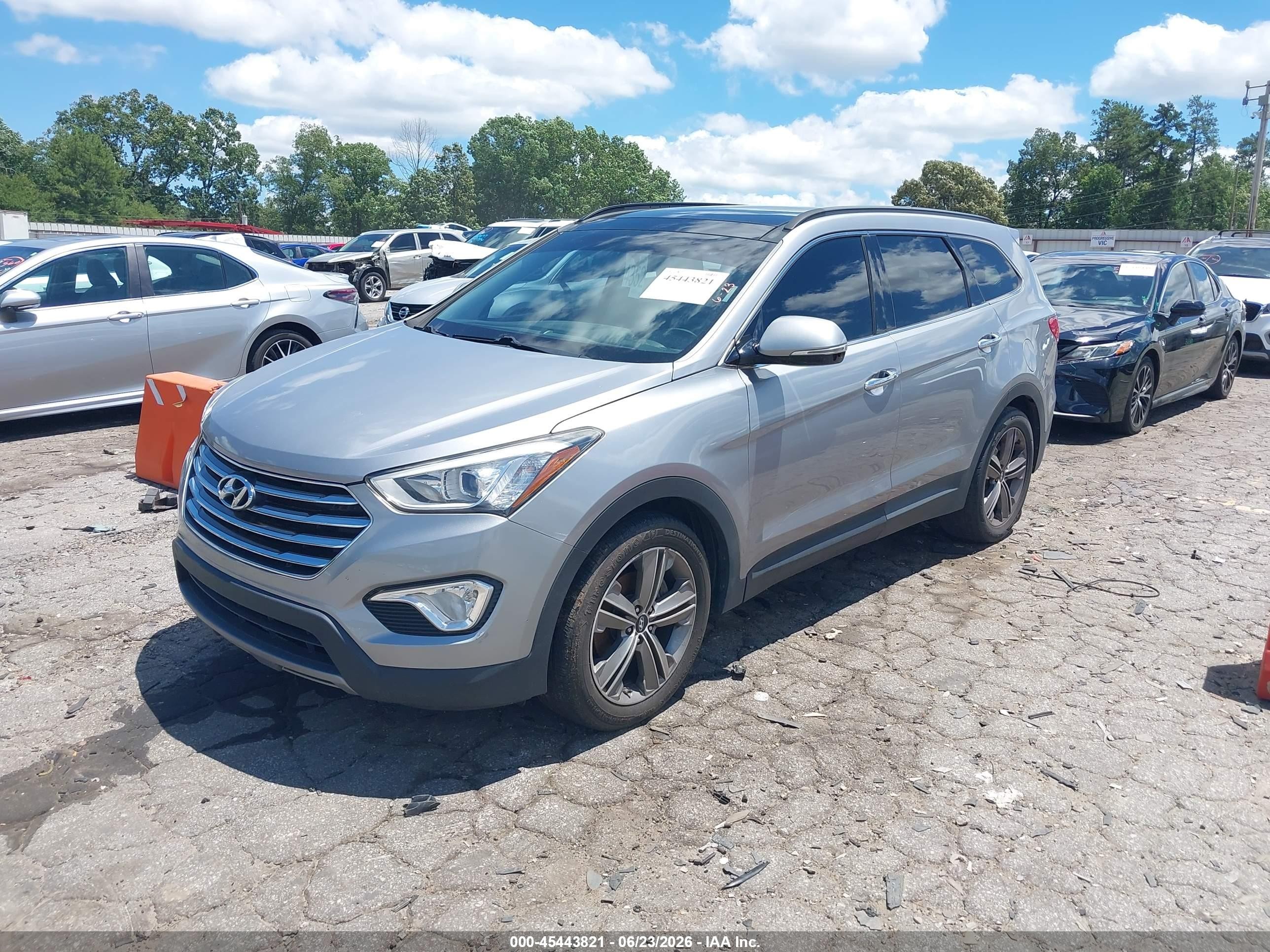 2013 Hyundai Santa Fe Limited Silver vin: KM8SR4HF9DU001625