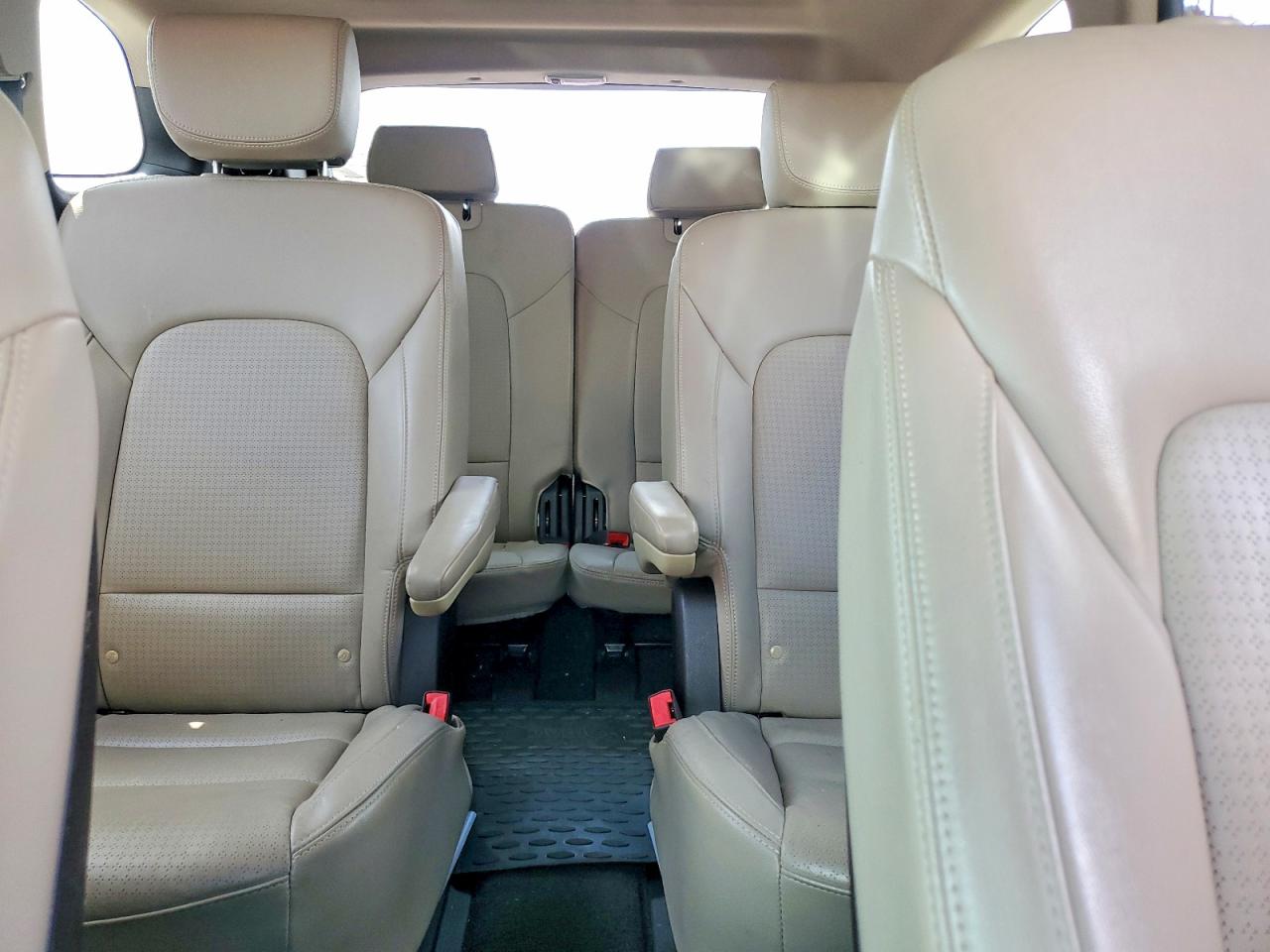 2013 Hyundai Santa Fe Limited Red vin: KM8SR4HF9DU008557